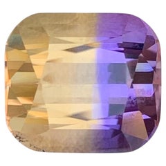 5.60 Carat Natural Loose Ametrine Cushion Cut Gemstone (Amétrine en vrac taillée en coussin)