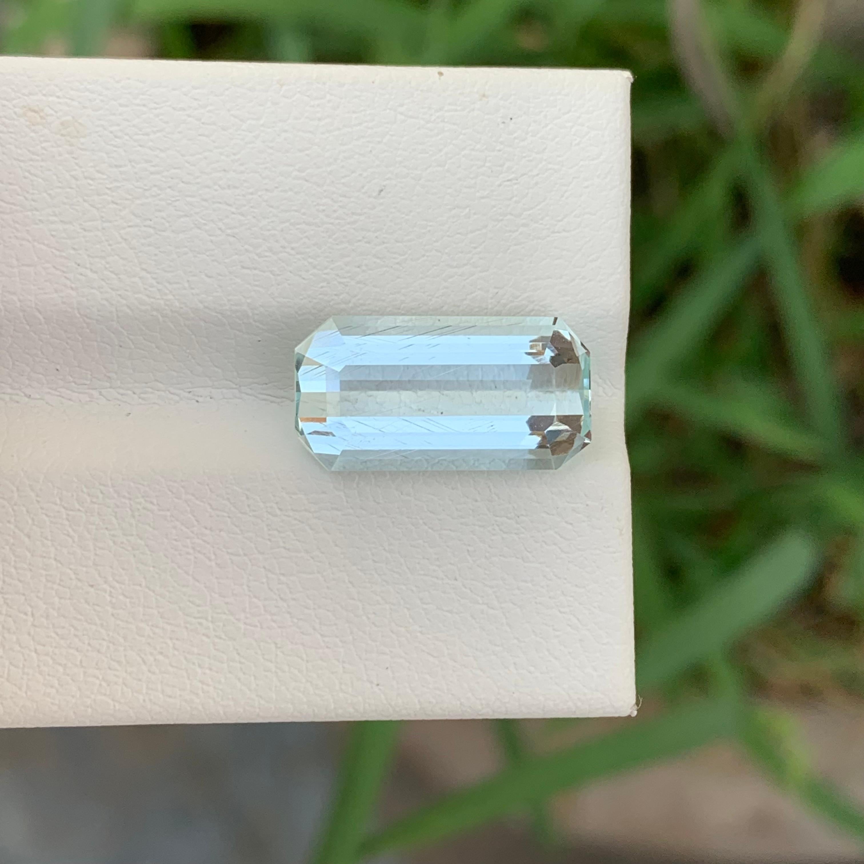 Arts and Crafts 5.60 Carat Natural Loose Aquamarine Emerald Shape Gem From Pakistan Mine For Sale