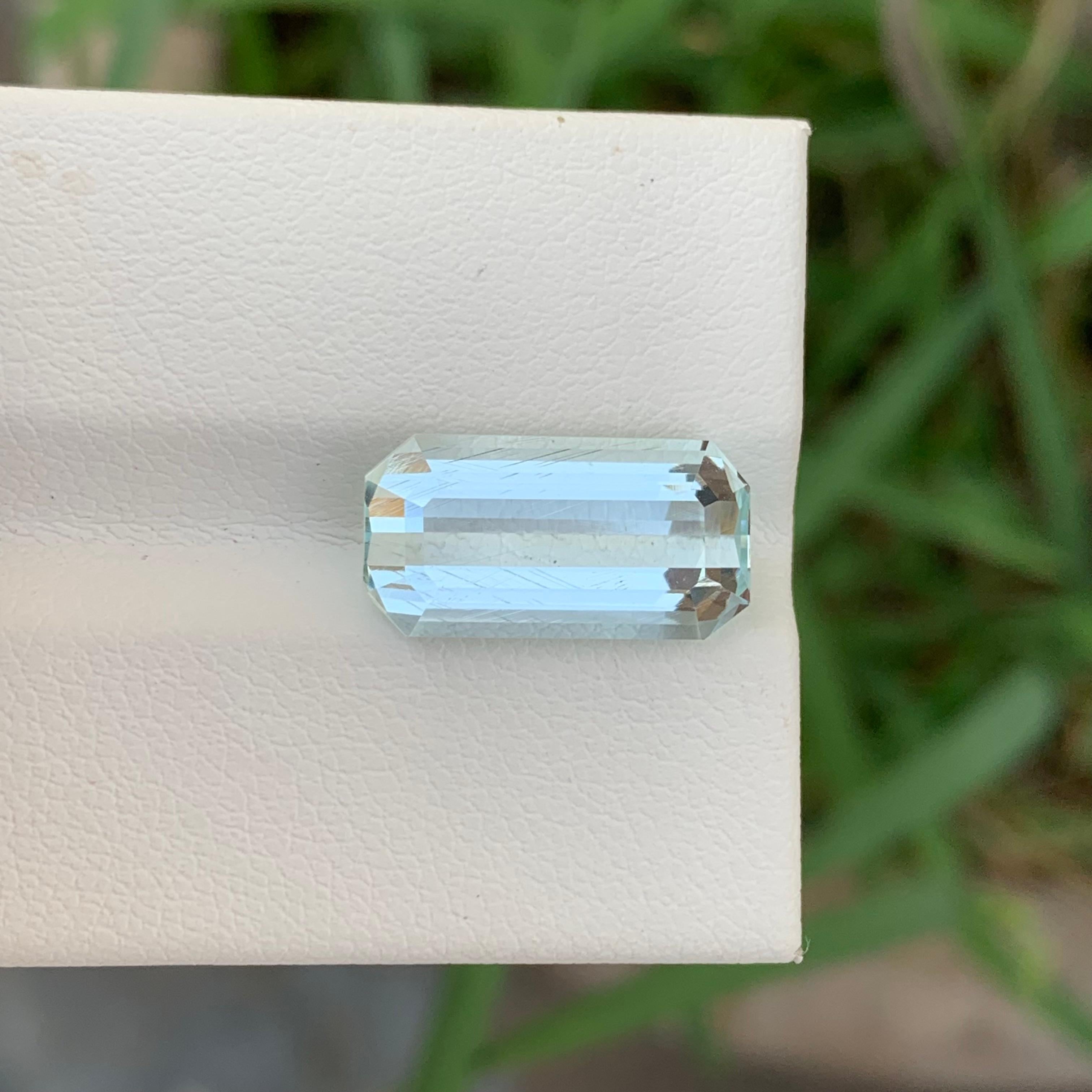 Emerald Cut 5.60 Carat Natural Loose Aquamarine Emerald Shape Gem From Pakistan Mine For Sale