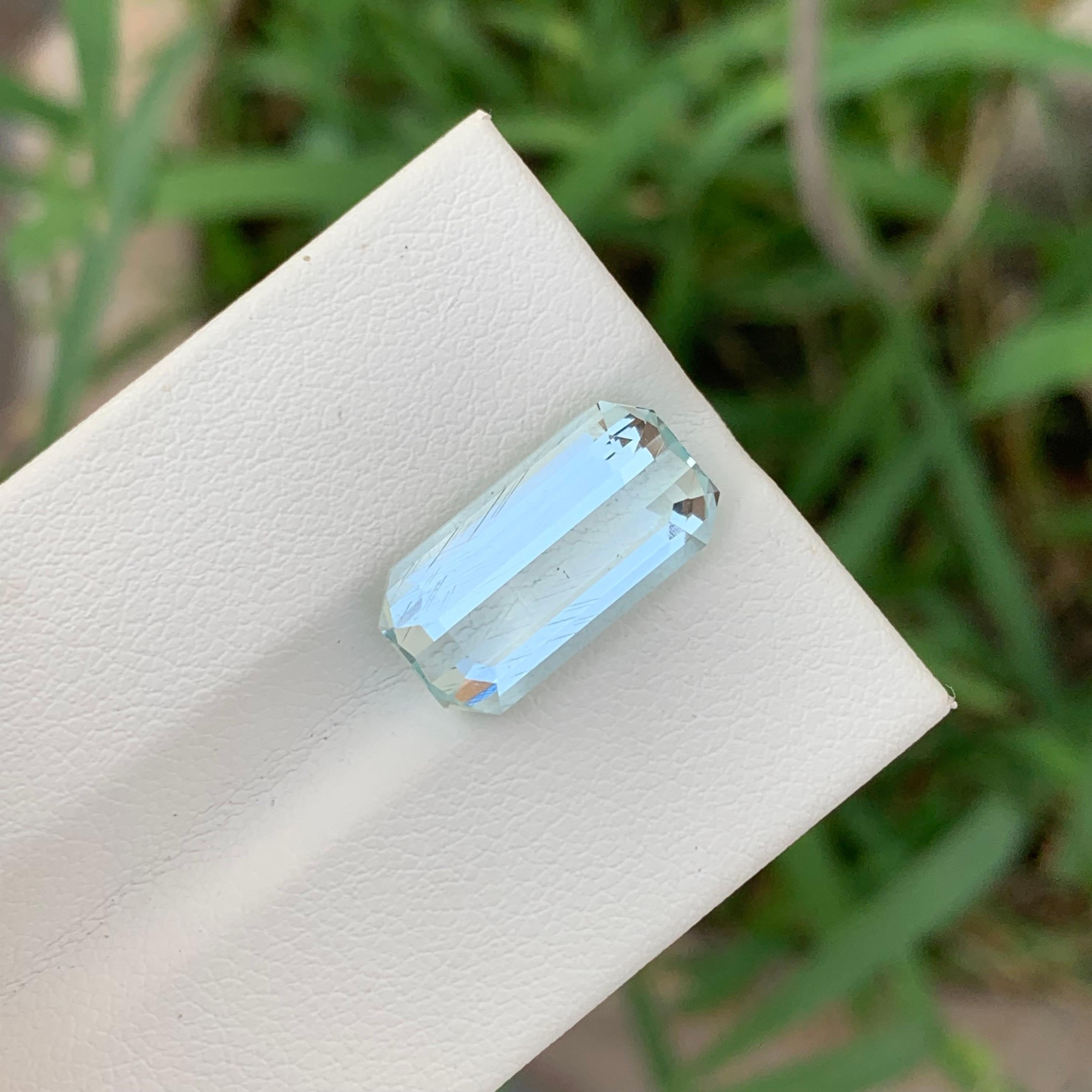 5.60 Carat Natural Loose Aquamarine Emerald Shape Gem From Pakistan Mine For Sale 1