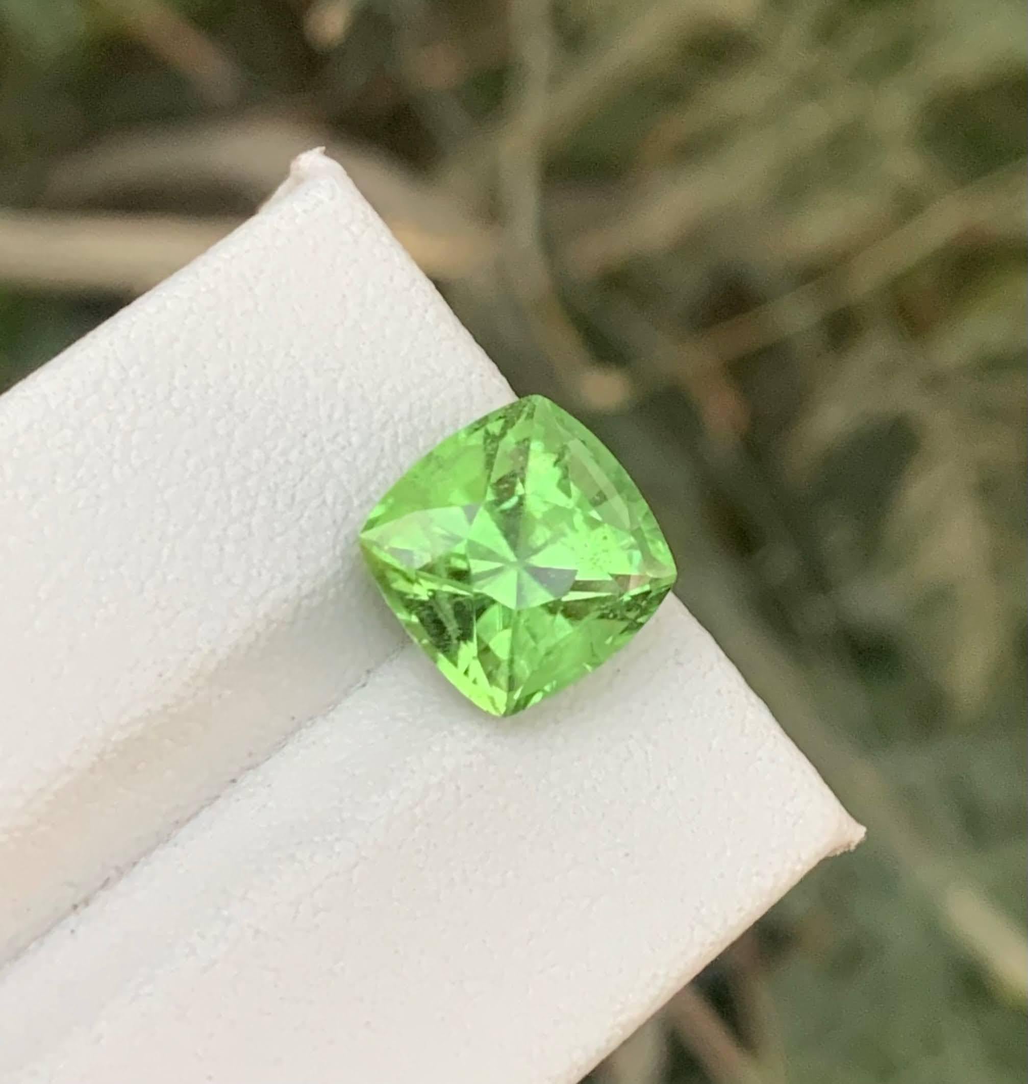Women's or Men's 5.60 Carat Natural Loose Green Peridot Stone Cushion Cut Pakistani Gemstone For Sale