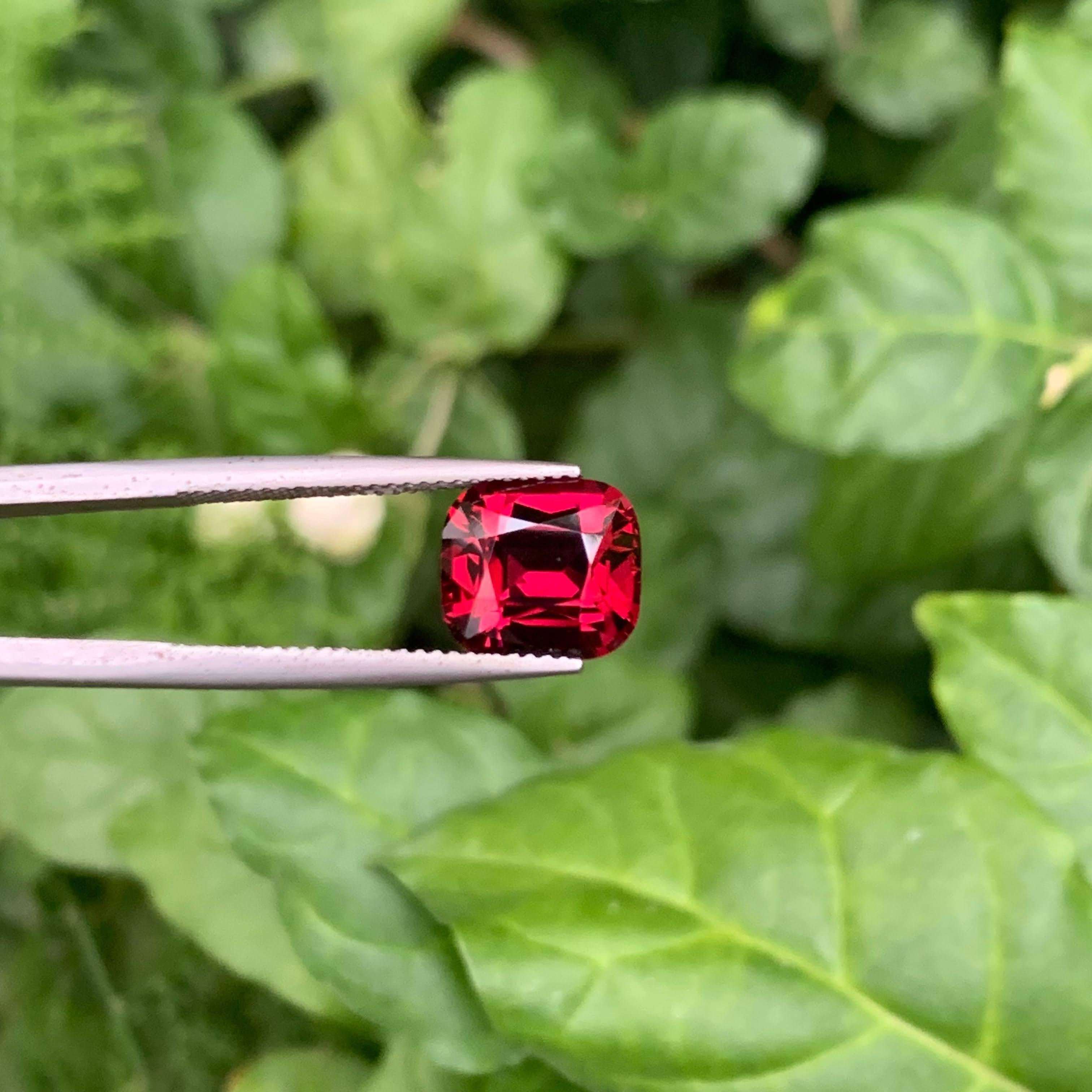 5,60 Carati di granato rosso rosato naturale sfuso Pietra africana tagliata a cuscino in vendita 5