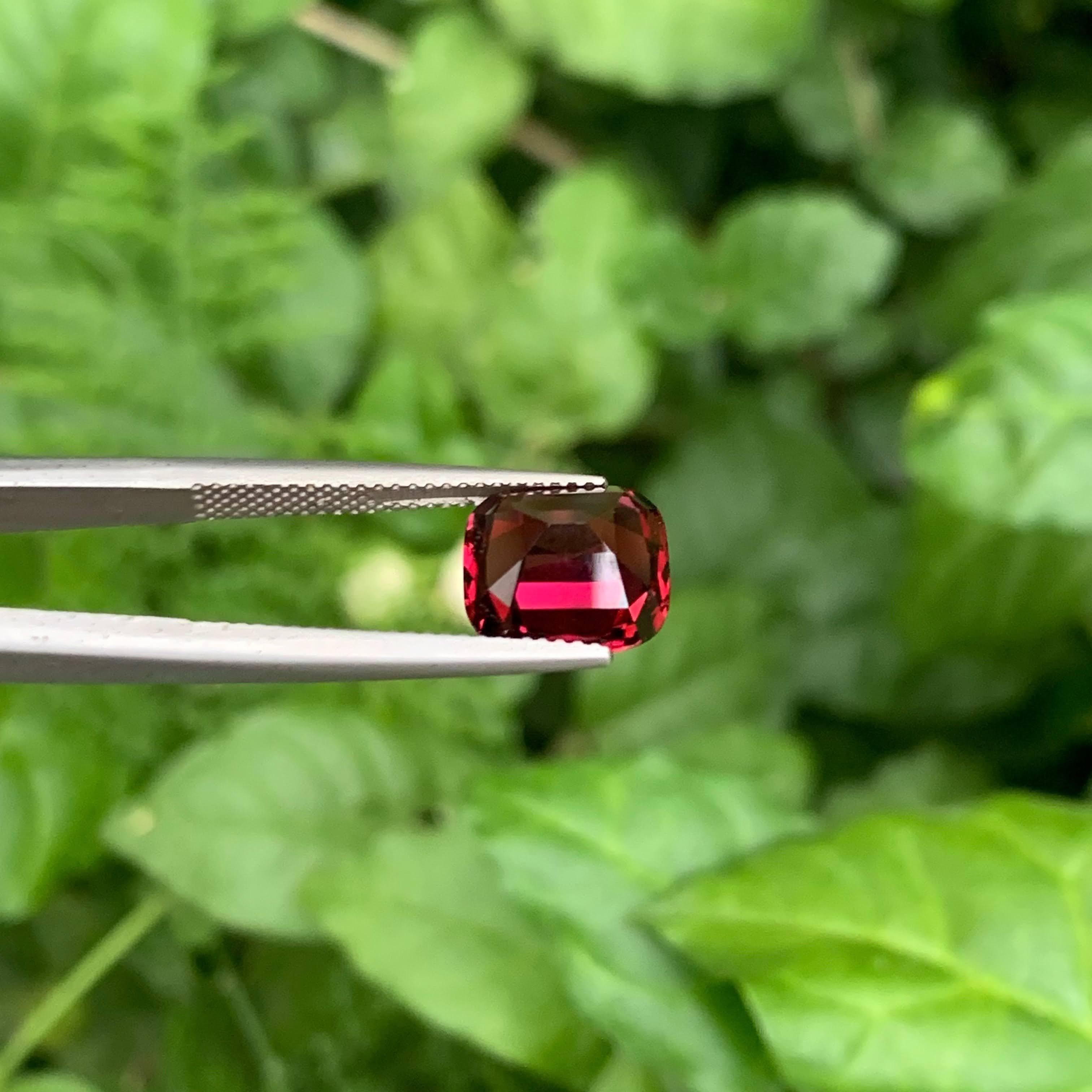 5,60 Carati di granato rosso rosato naturale sfuso Pietra africana tagliata a cuscino in vendita 1
