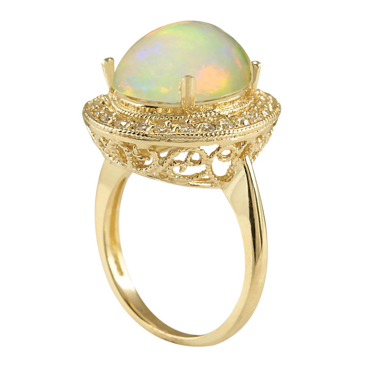 Ring aus 14 Karat Gelbgold mit natürlichem Opal und Diamant (Ovalschliff) im Angebot