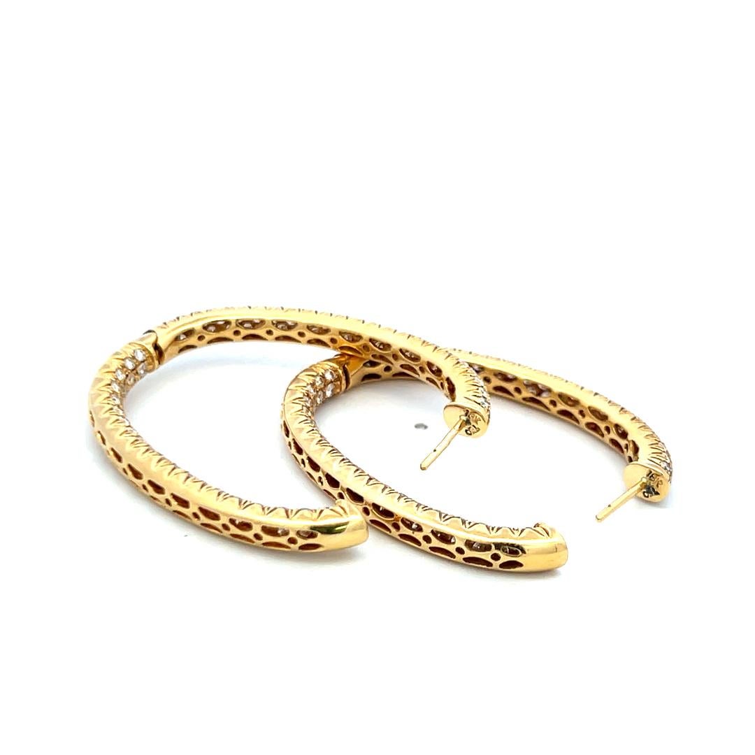 Orecchini a cerchio in oro giallo 18 carati da 5,60 carati con diamante tondo Brilliante F VS in vendita 6