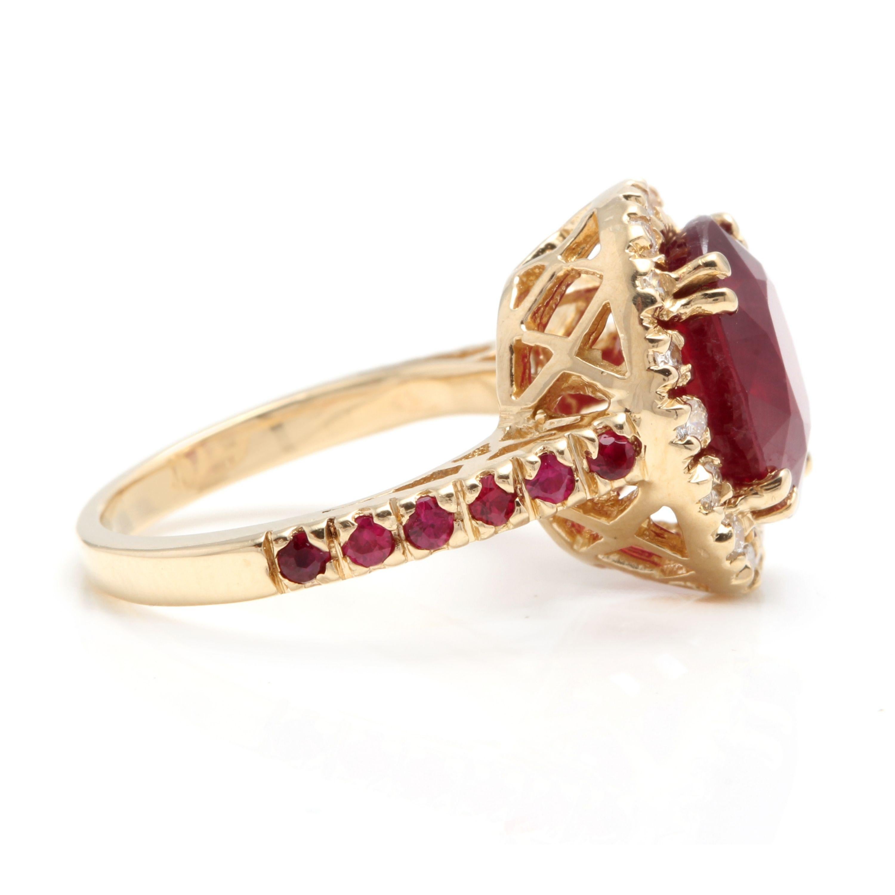 Mixed Cut 5.60 Carat Gorgeous Natural Red Ruby and Diamond 14 Karat Solid Yellow Gold Ring For Sale