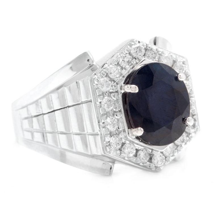 Anello da uomo con diamante naturale e zaffiro blu da 5,60 carati in oro giallo massiccio 18 carati

Un pezzo dall'aspetto straordinario!

Peso totale dei diamanti naturali taglio rotondo: Circa 0,60 carati (colore G-H / purezza SI1-SI2)

Il peso