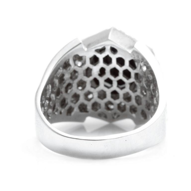 Anello da uomo in oro giallo massiccio 18 carati con diamante naturale e zaffiro blu da 5,60 carati In condizioni Nuovo in vendita a Los Angeles, CA