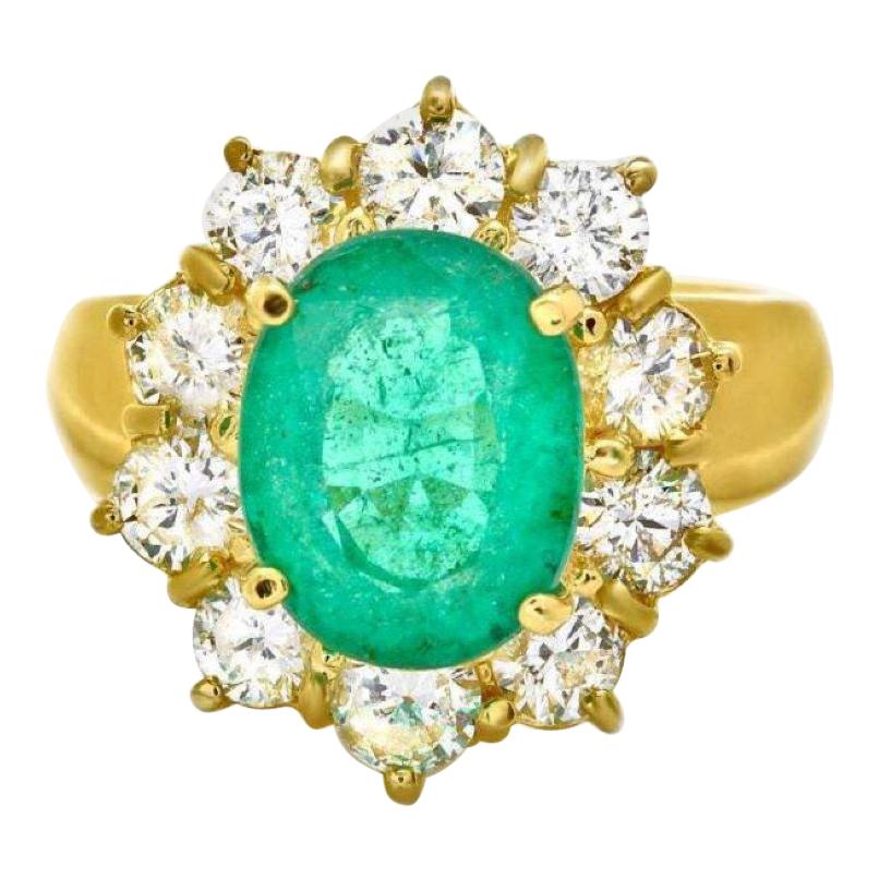 5.60 Carats Natural Emerald & Diamond 14k Solid Yellow Gold Ring For Sale