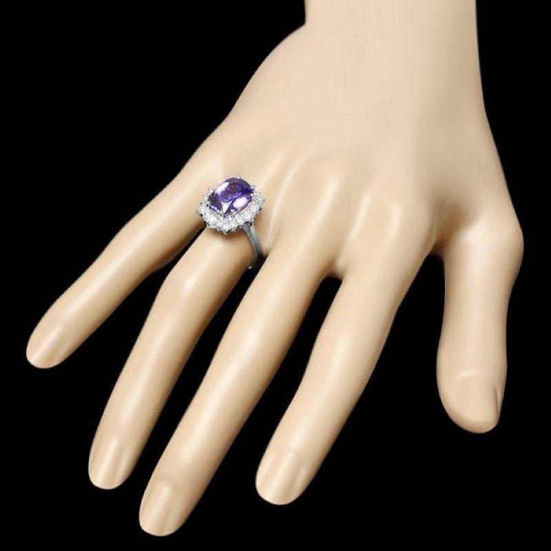 5.60 Carats Natural Tanzanite and Diamond 14K Solid White Gold Ring In New Condition For Sale In Los Angeles, CA