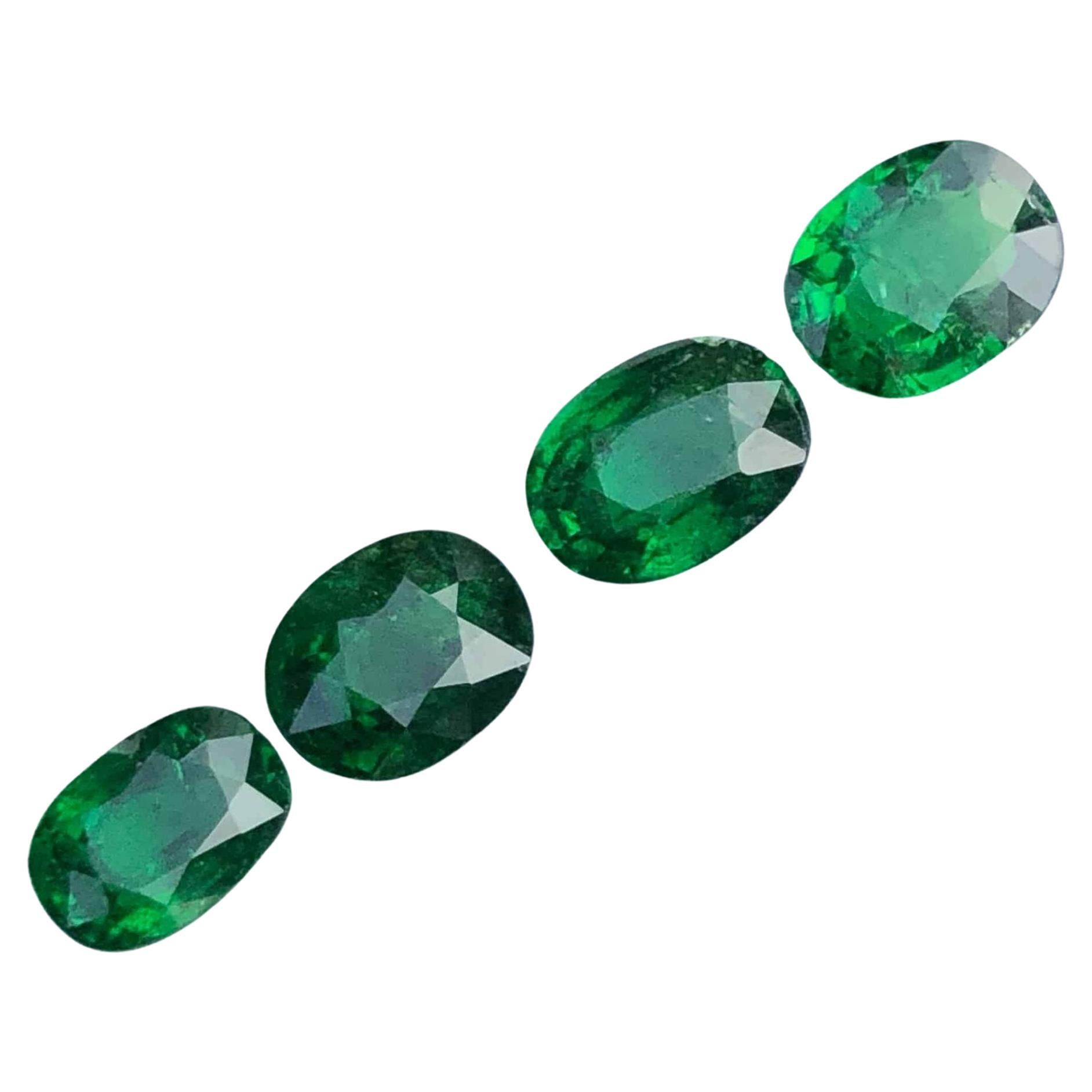 5.60 Carats Natural Tsavorite Green Garnet Set Loose Gemstones From Kenya For Sale