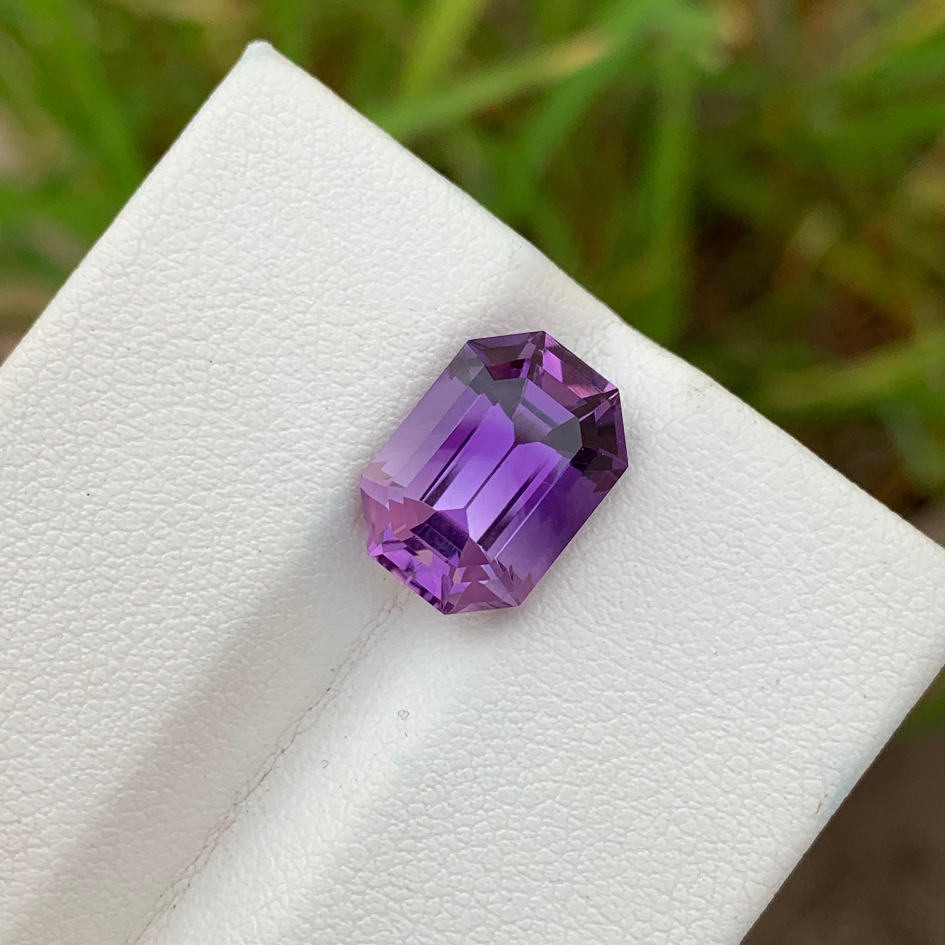 5.60 Carats Stunning Loose Purple Amethyst Gem From Brazil Mine February Stone For Sale 1