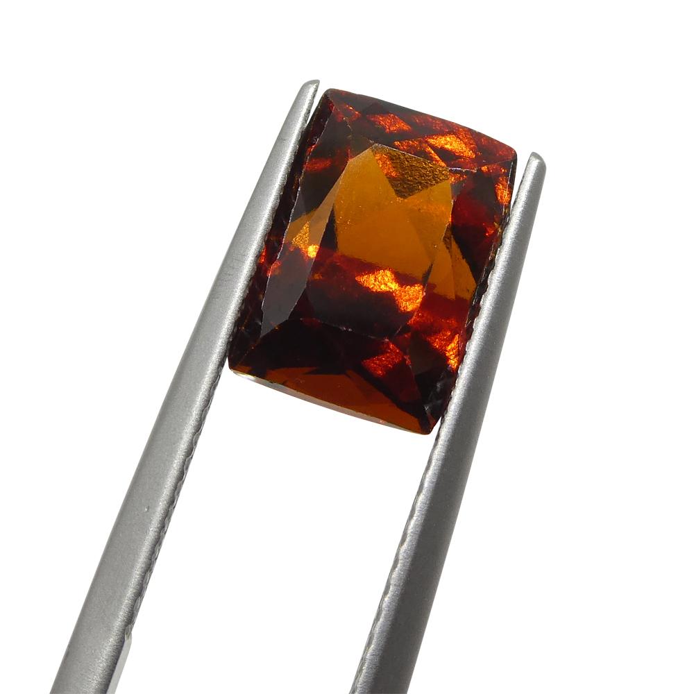 Taglio brillante 5.61 carati rettangolari a cuscino di granato di assonite arancione rossastro dallo Sri Lanka in vendita