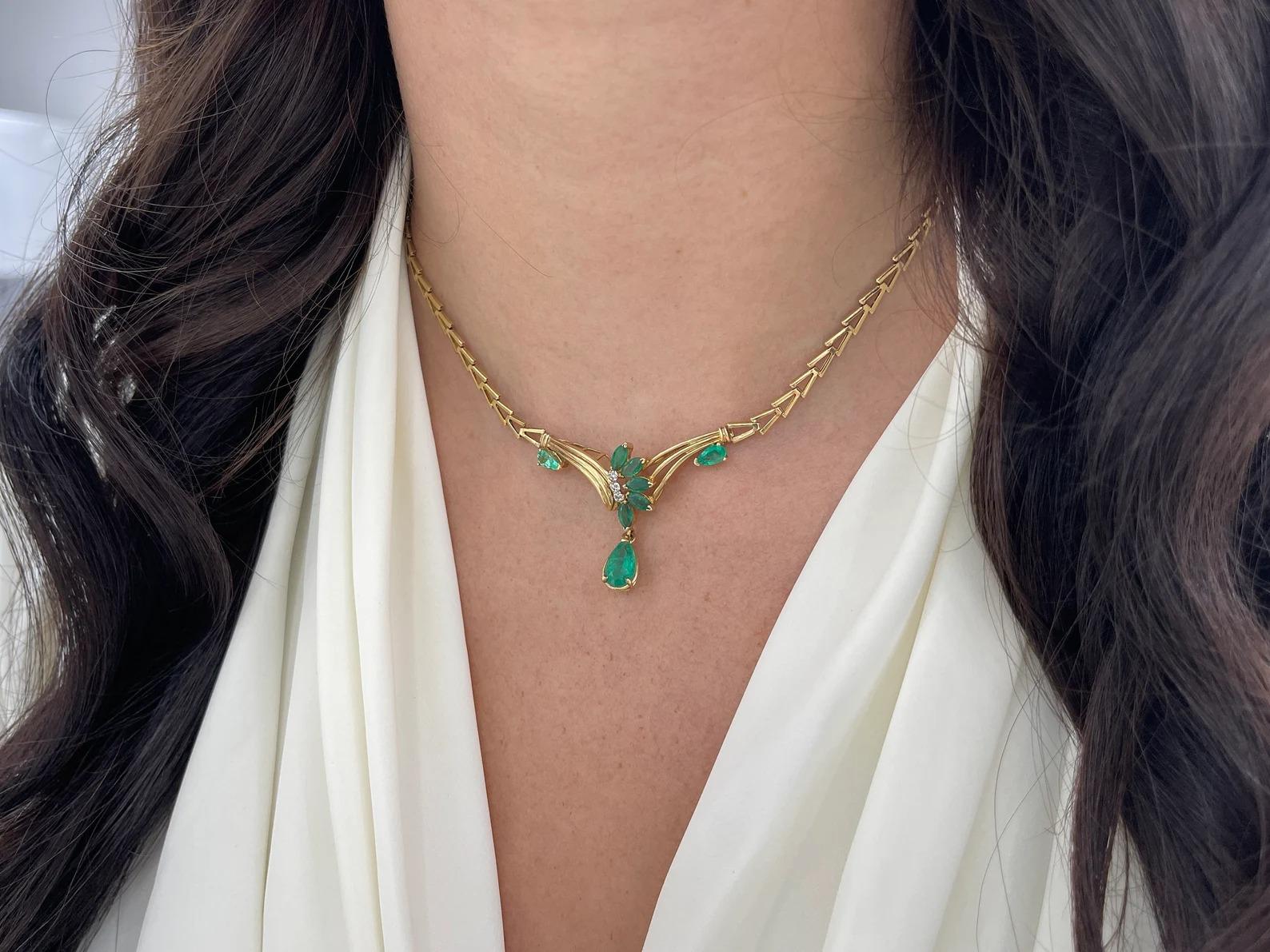 Art déco 5.61tcw Natural Colombian Emerald & Diamond Antique Statement Necklace 14K en vente