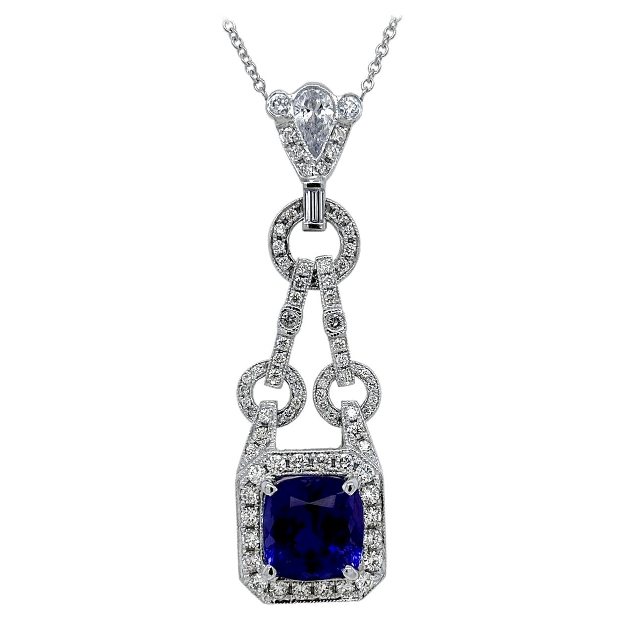 Collana di tanzanite a forma di cuscino da 5,62 carati con 1,40 carati di diamanti laterali