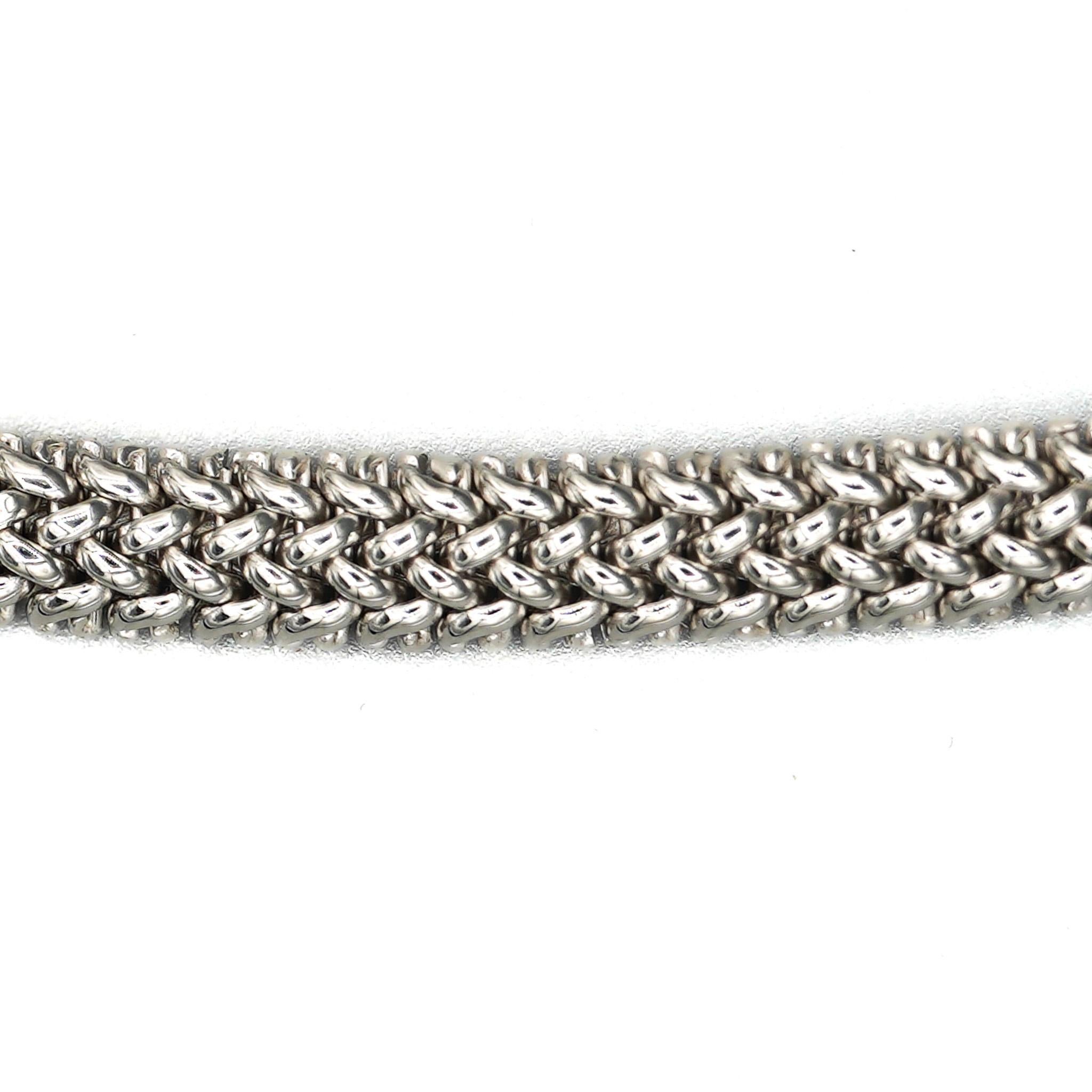 Collana con ciondolo solitario con diamante a pera da 5,62 carati in oro bianco 18K in vendita 4