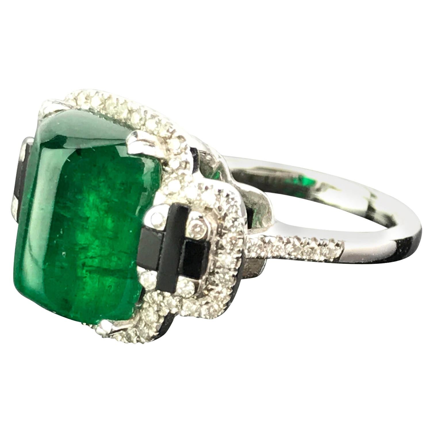 5.62 Carat Sugarloaf Shaped Emerald, Diamond and Black Onyx Cocktail Ring