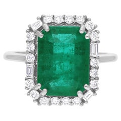 5,62 Karat sambischer Smaragd Diamant Halo 14k Weißgold Cocktail Verlobungsring