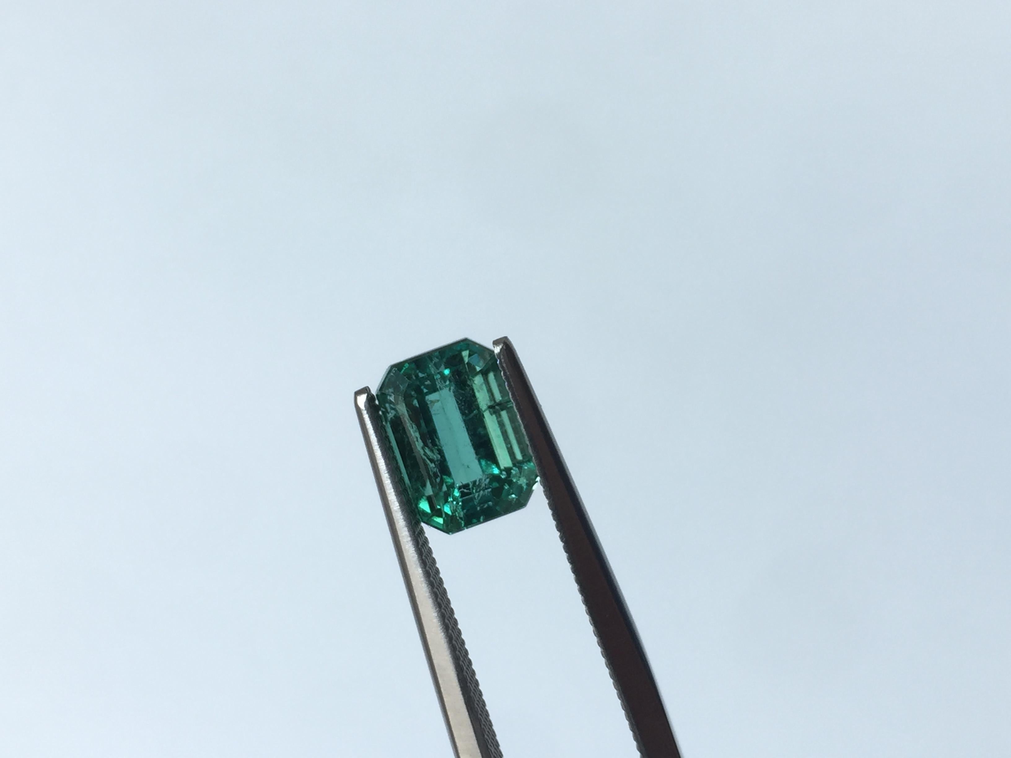 Women's or Men's 2.50 Carat Bluish Green Tourmaline Emerald Cut for Fine Jewelry Ring Gemstone For Sale