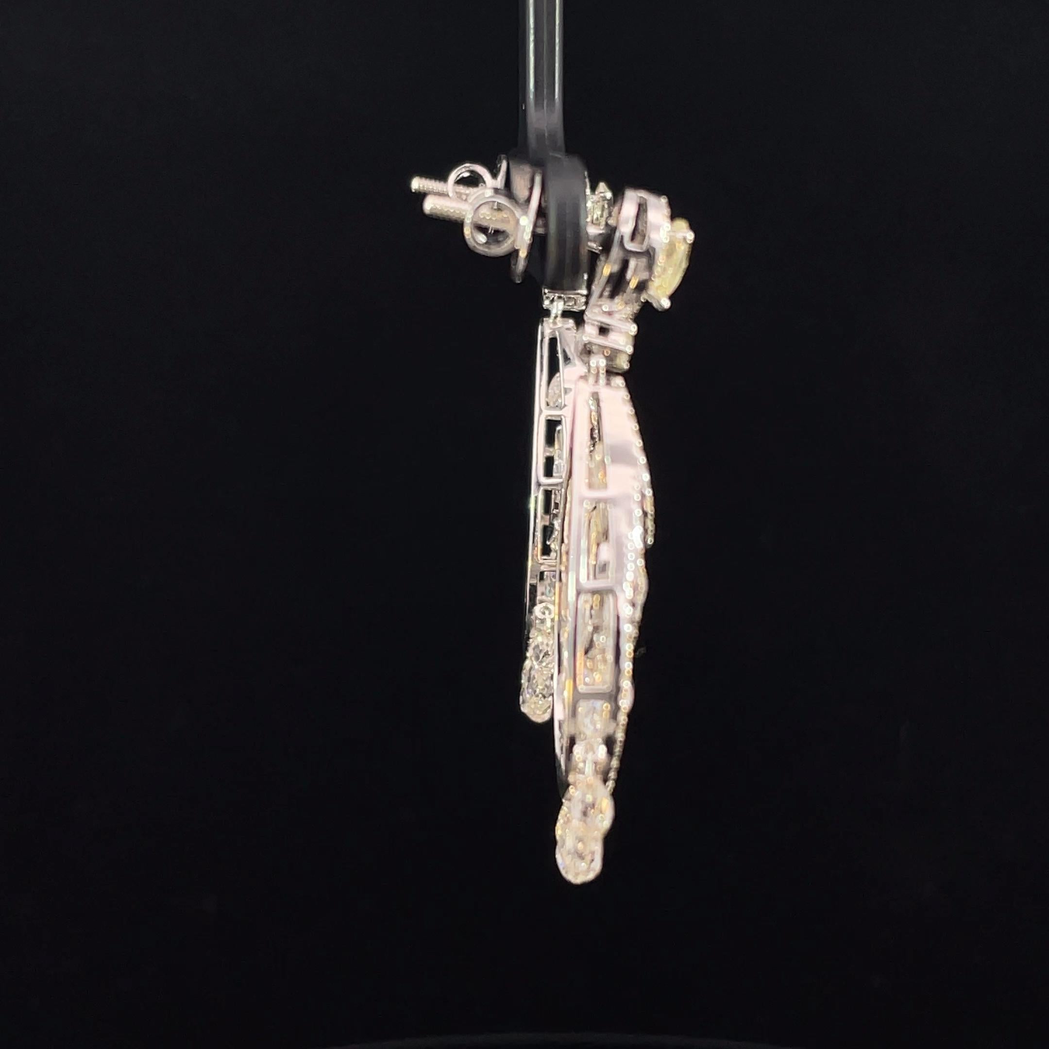 5.63 Carat Briolette Drop Diamond 18K Gold Earrings en vente 6