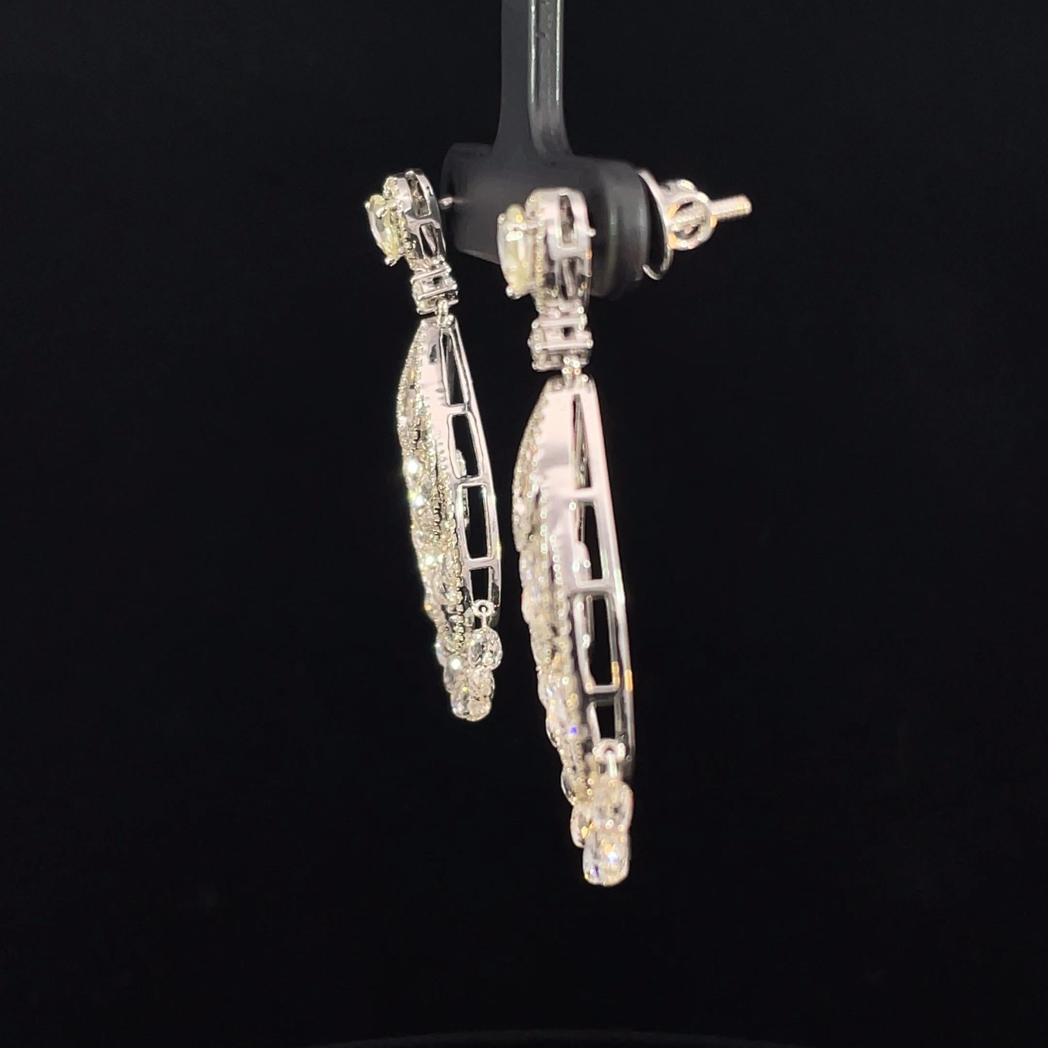 5.63 Carat Briolette Drop Diamond 18K Gold Earrings en vente 7