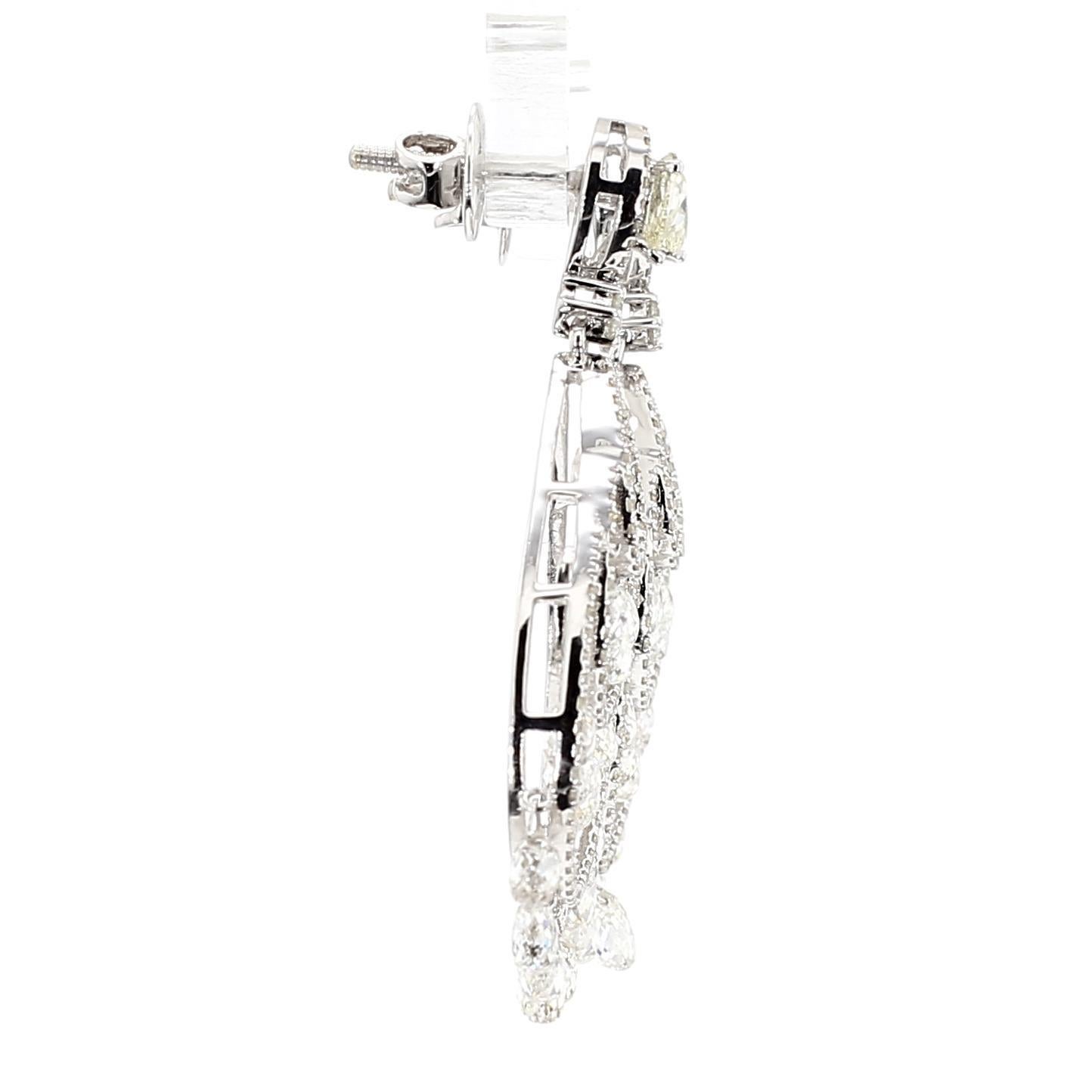 5.63 Carat Briolette Drop Diamond 18K Gold Earrings en vente 2
