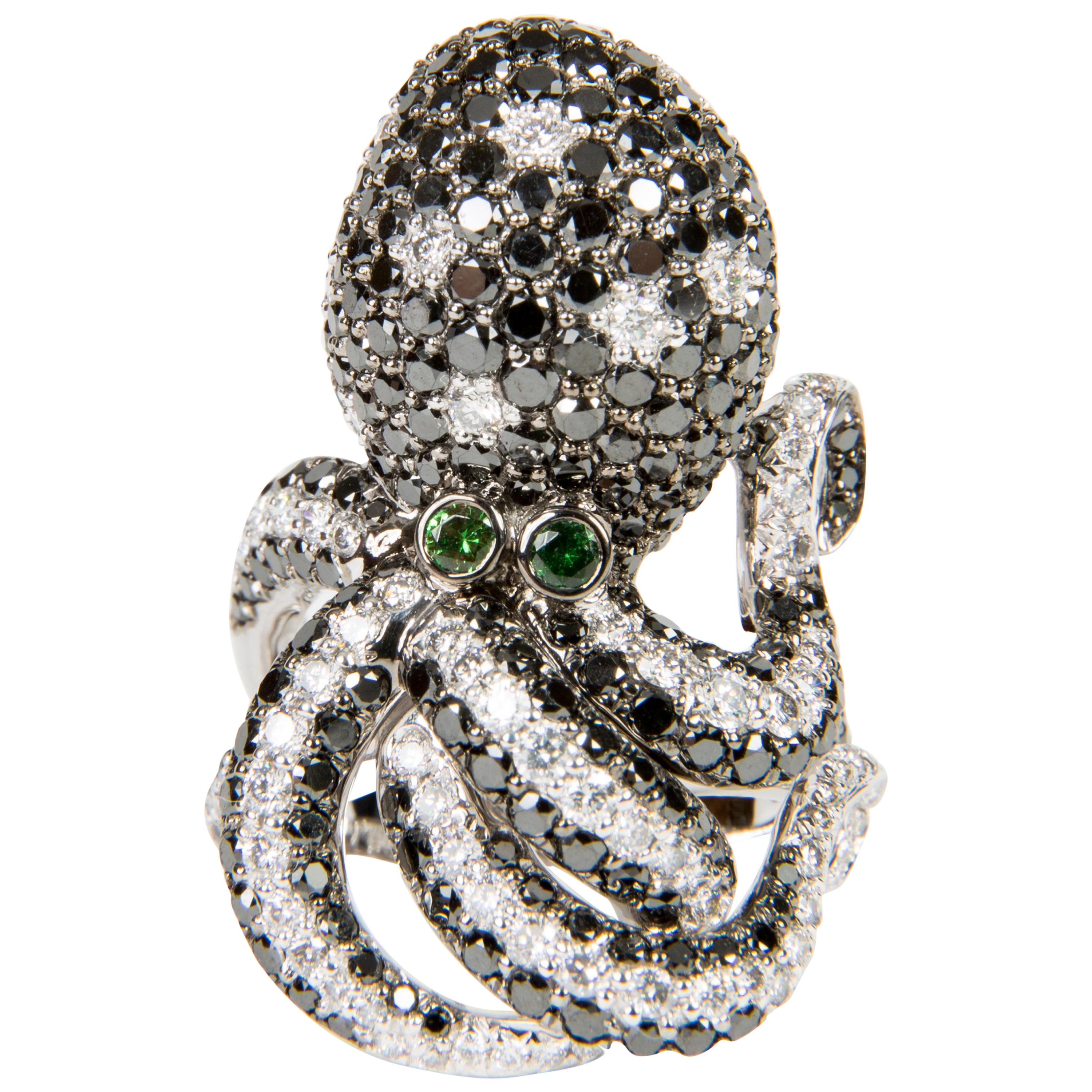 5.63 Carat Diamond and Tsavorite Octopus Shaped Cocktail Ring in 18 Karat Gold For Sale