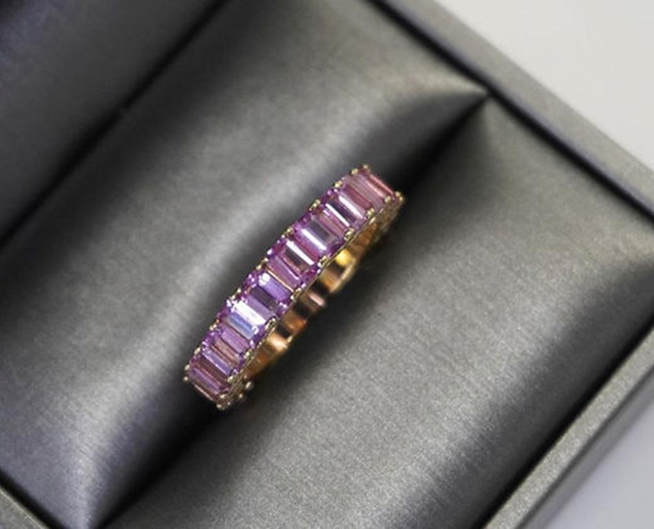 5.63 Carat No Heat Pink Sapphire Eternity Band In New Condition For Sale In New York, NY