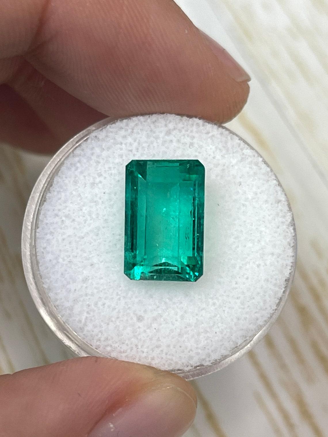 Modern 5.63ct Bluish Green Muzo Emerald Cut Colombian Gem 13x8 Genuine May Birthstone For Sale
