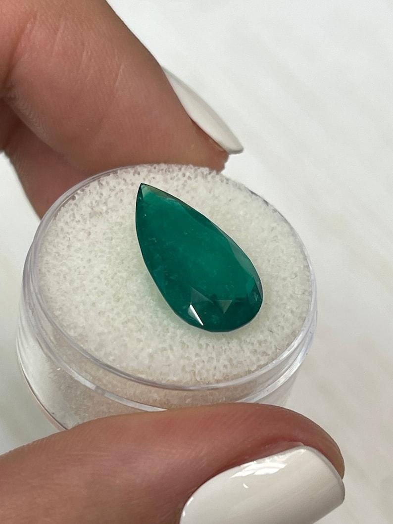 Smeraldo colombiano verde muzo scuro da 5,64 carati - Pietra di nascita di maggio con taglio a pera In condizioni Nuovo in vendita a Jupiter, FL