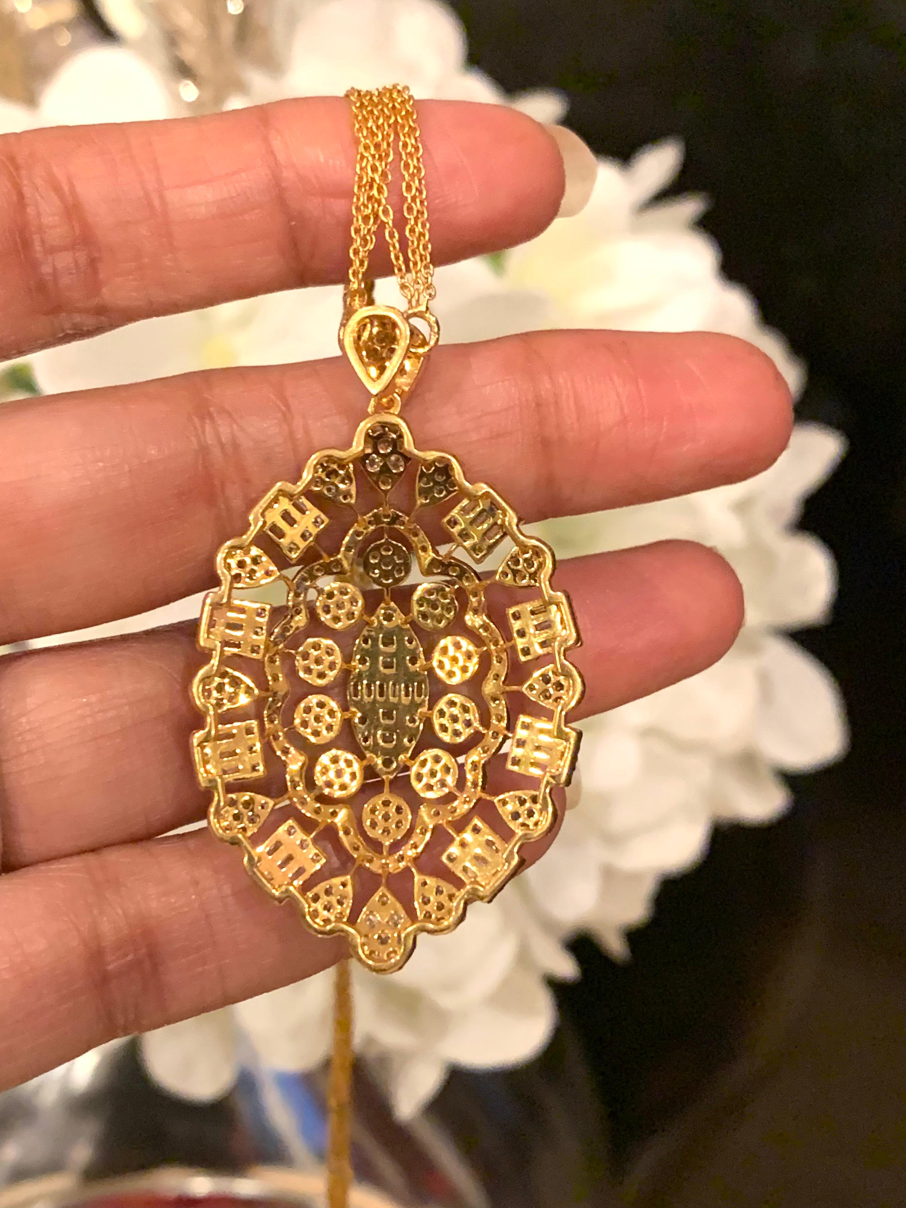 5.65 Carat Diamond 14 Karat Yellow Gold Marquise Pendant Necklace For Sale 2