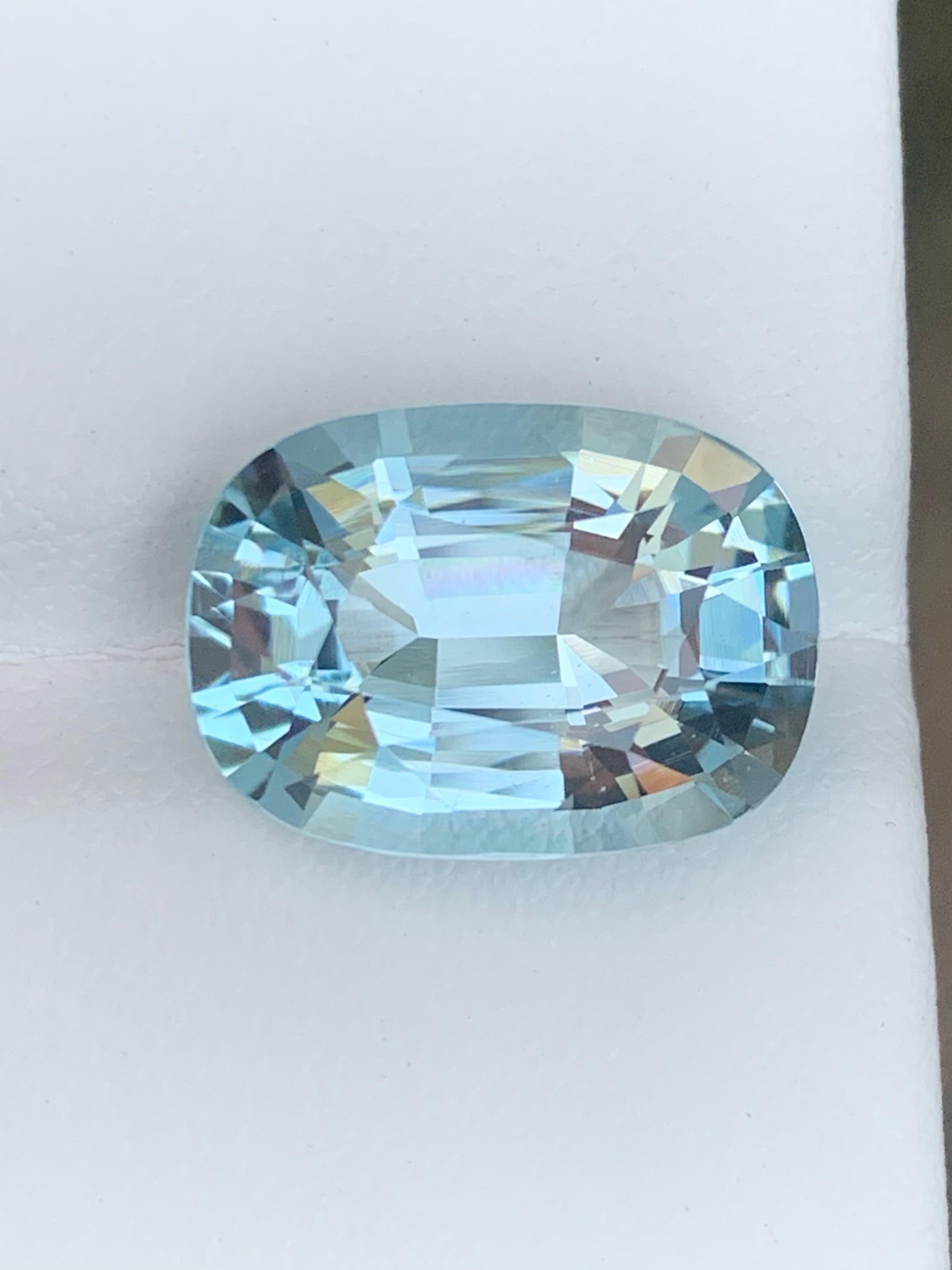 5.65 Karat natürlicher loser Aquamarin Ovalform Edelstein aus Nigeria im Angebot 2