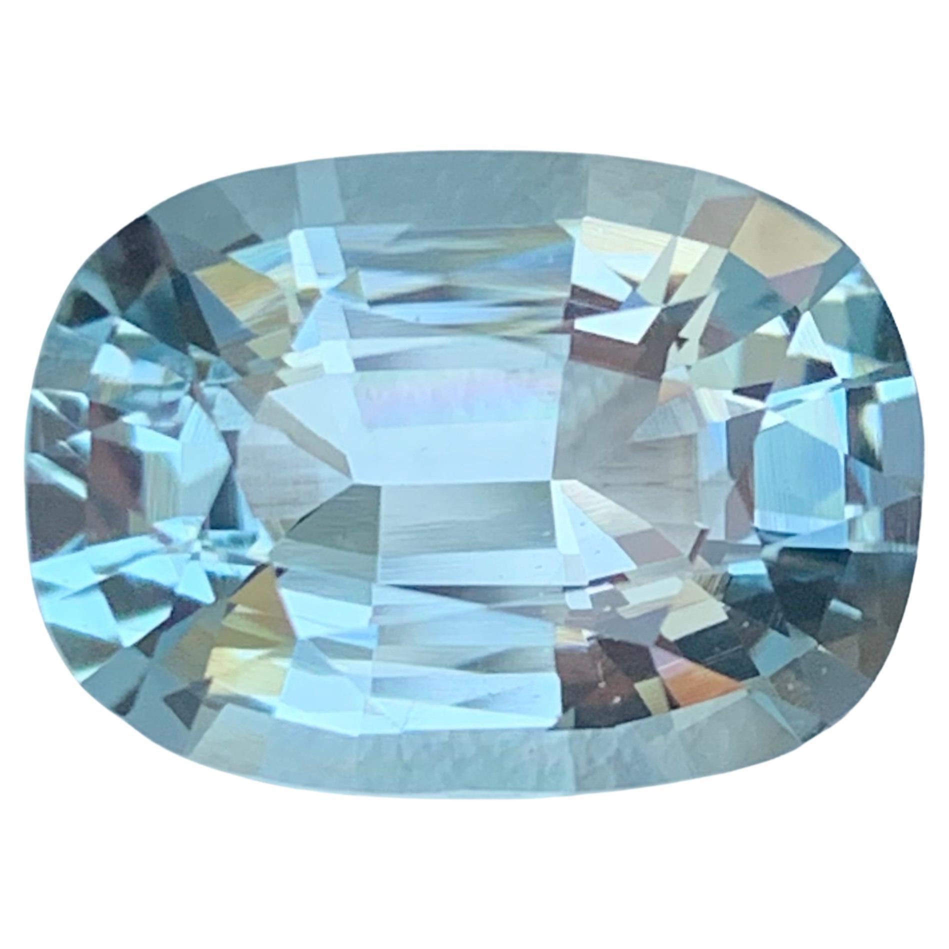 5.65 carati di acquamarina naturale sfusa di forma ovale dalla Nigeria