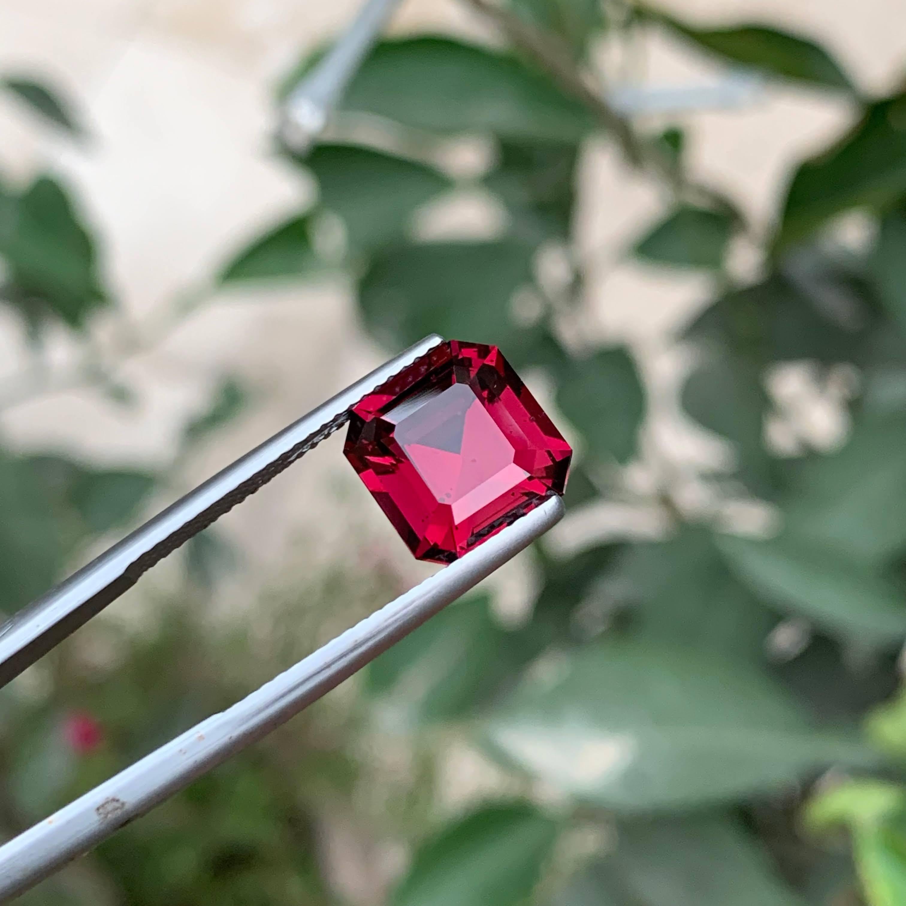 Granate rojo rosado suelto natural de 5,65 quilates, talla Asscher, gema africana Corte Asscher en venta
