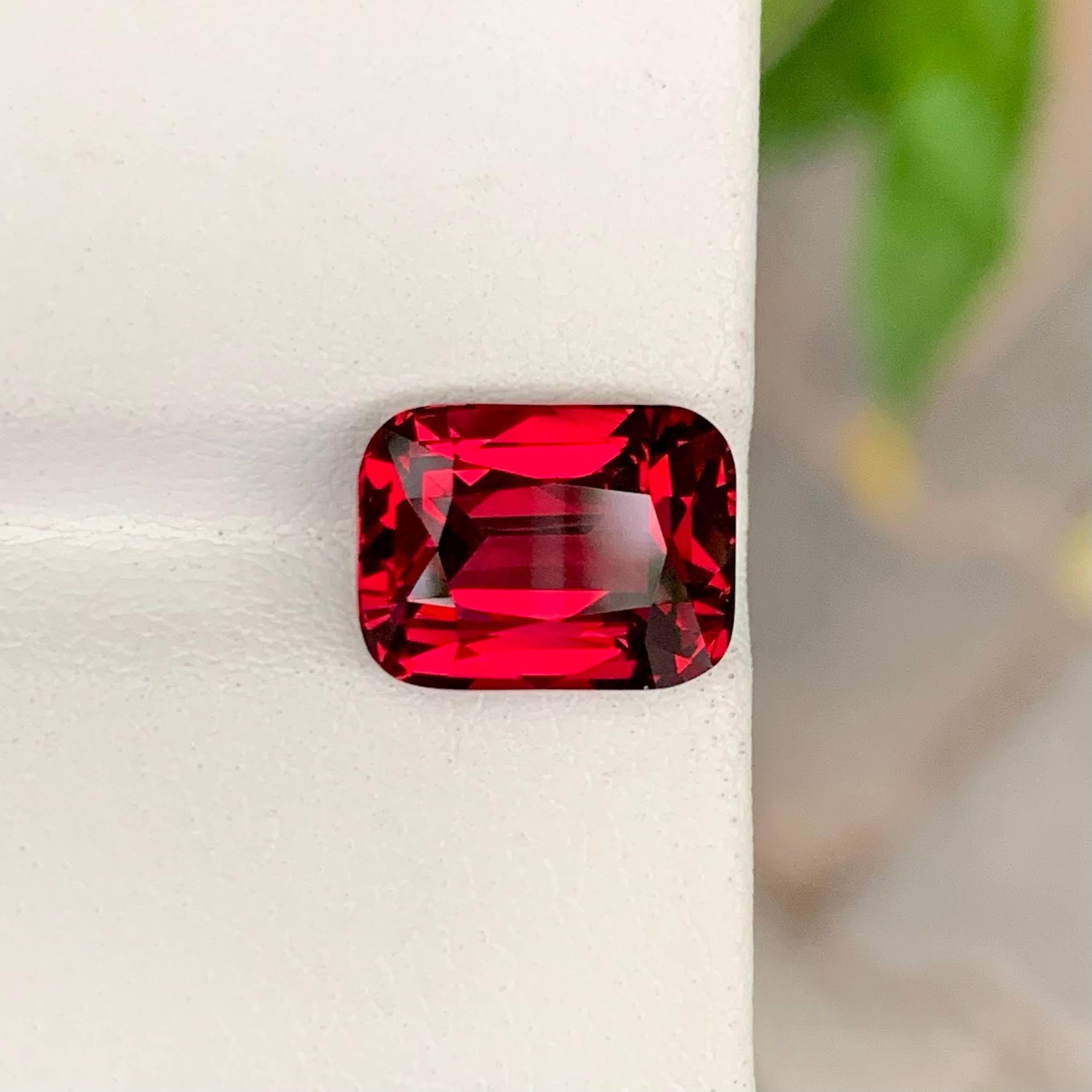 Weight 5.65 carat 
Dimensions10.9x8.3x6.3mm
Treatment None 
Origin Tanzanian 
Clarity Eye Clean 
Shape Cut Cushion 




The 5.65 Carat Natural Loose Red Garnet is a fiery and captivating gemstone, admired for its deep, vivid red hue. Expertly shaped