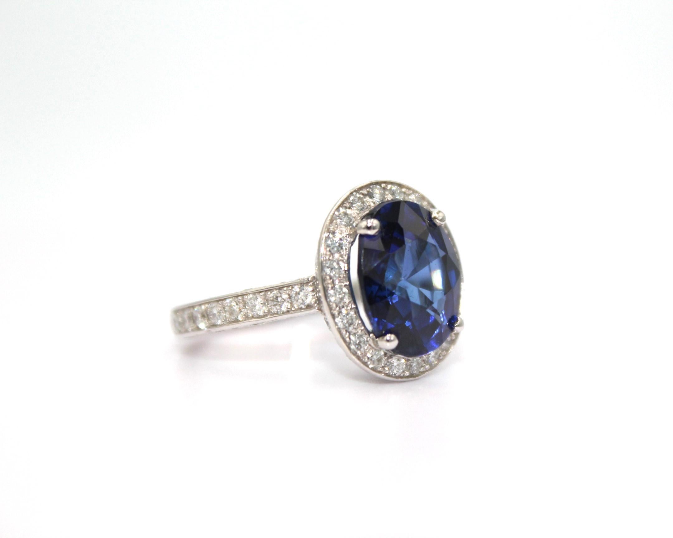 5.65 Carat Sapphire Diamond Ring In New Condition For Sale In New York, NY