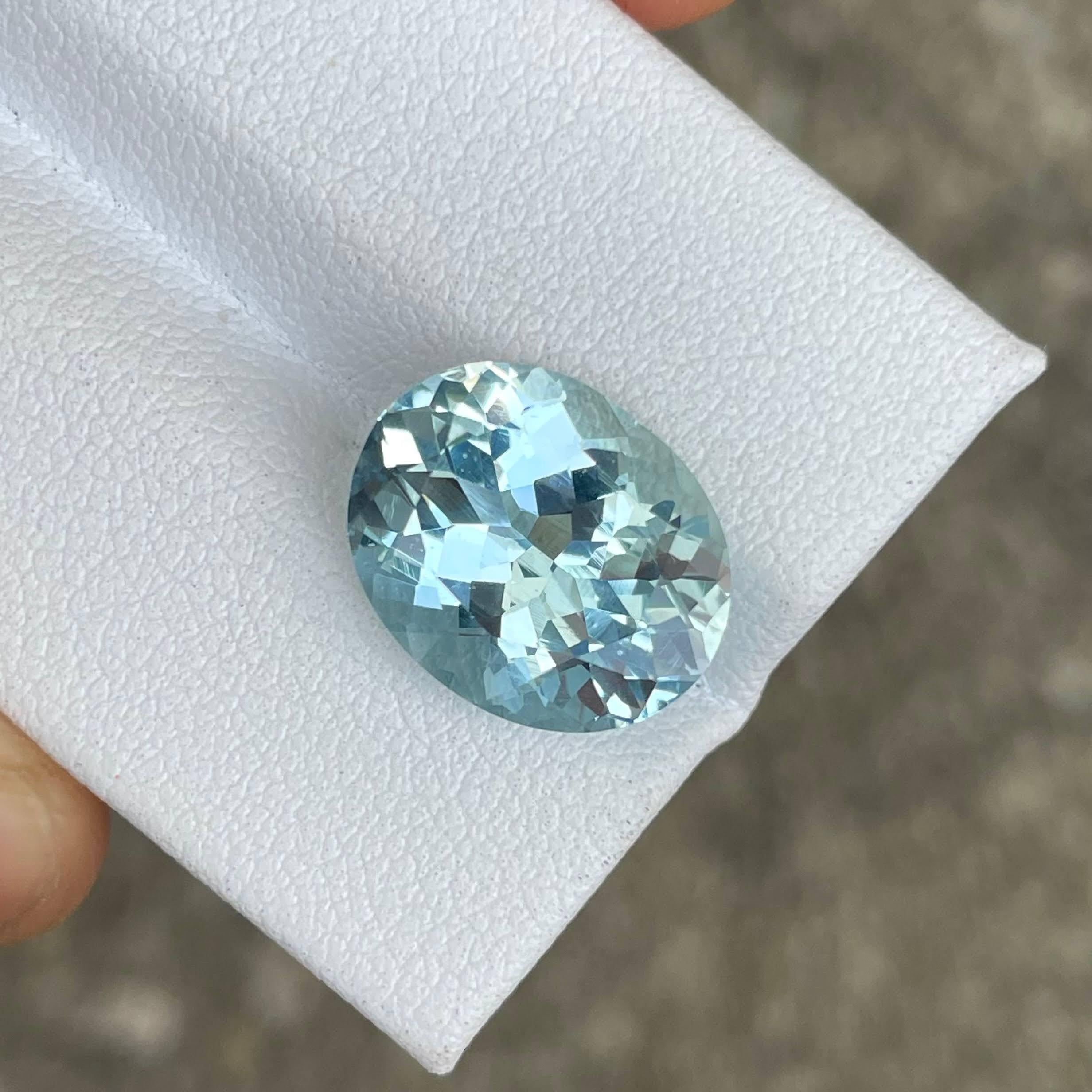 5.65 Karat Blauer Aquamarin Stein Ovalschliff Natürlicher Afrikanischer Edelstein im Zustand „Neu“ im Angebot in Bangkok, TH