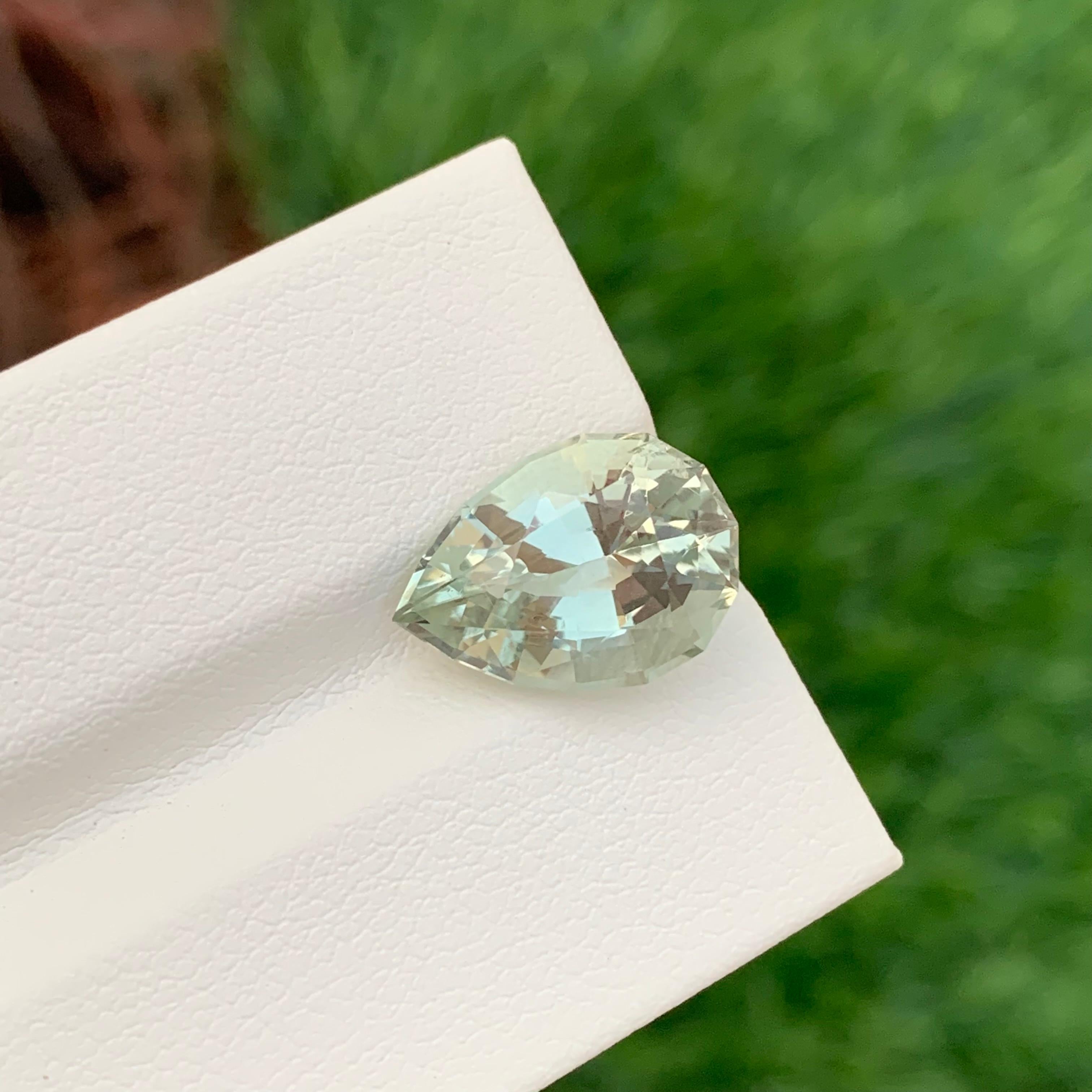 5.65 Carats Loose Green Amethyst Pear Shape (Améthyste verte en forme de poire) Unisexe en vente