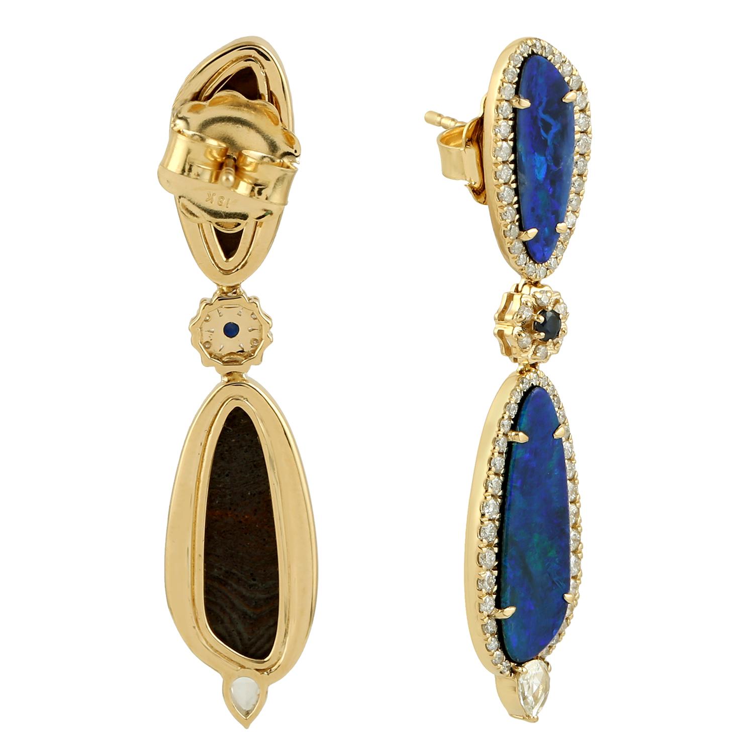 Contemporary 5.65 ct Opal Dangle Earrings With Sapphire & Diamonds Made In 18k Yellow Gold For Sale
