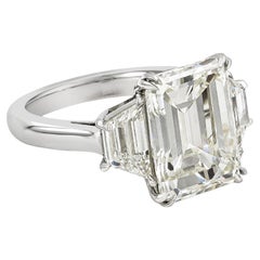 5.66 Carat Radiant Halo Diamond Ring Fancy Yellow 18K Gold Sunlit Royal Radiance