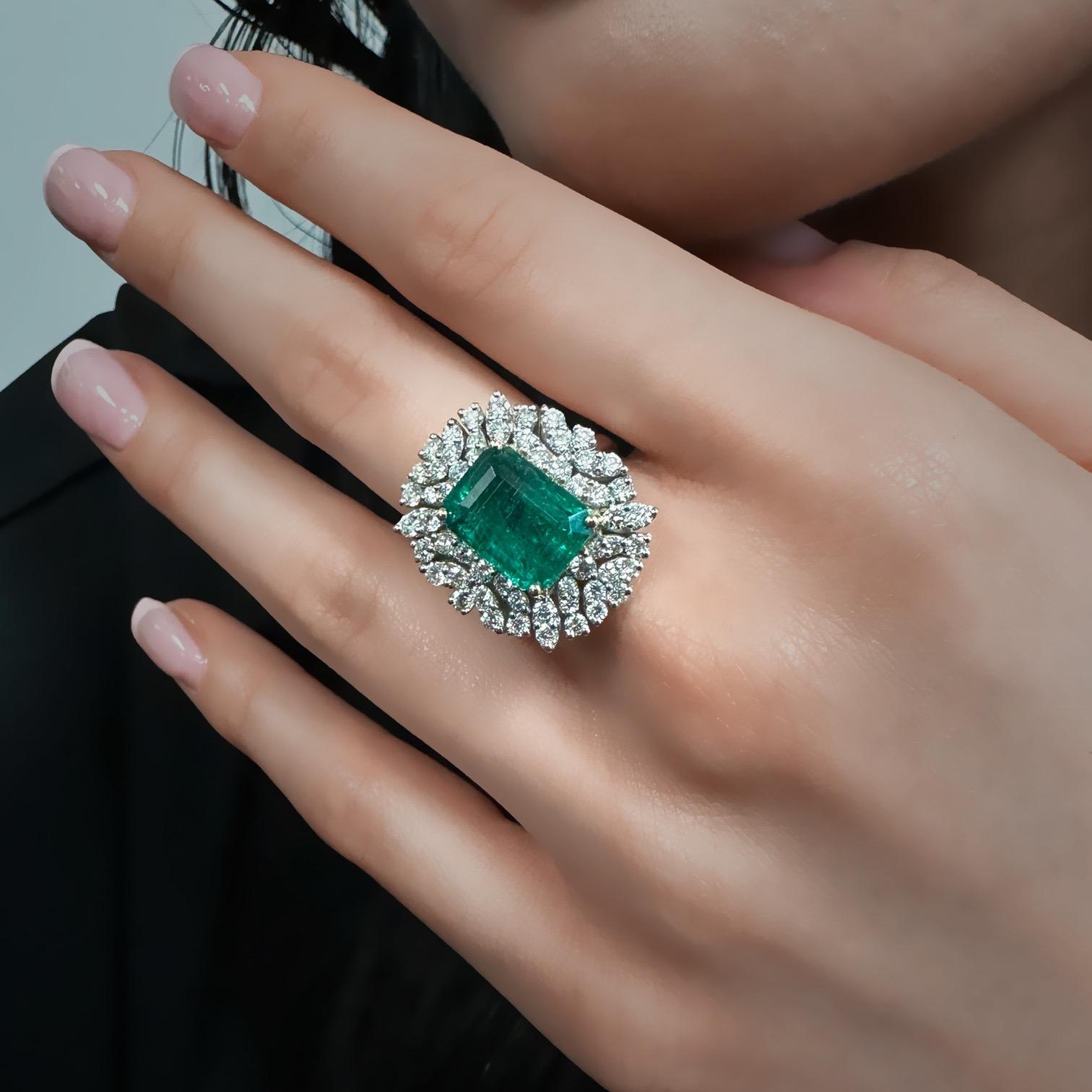 5.66 Carat Zambian Emerald Ring For Sale 2