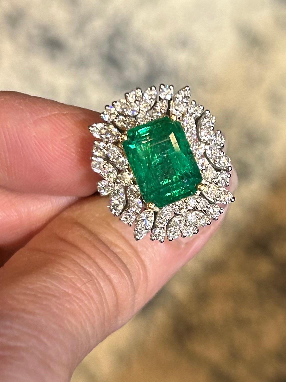 5.66 Carat Zambian Emerald Ring For Sale 3
