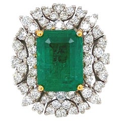 Used 5.66 Carat Zambian Emerald Ring