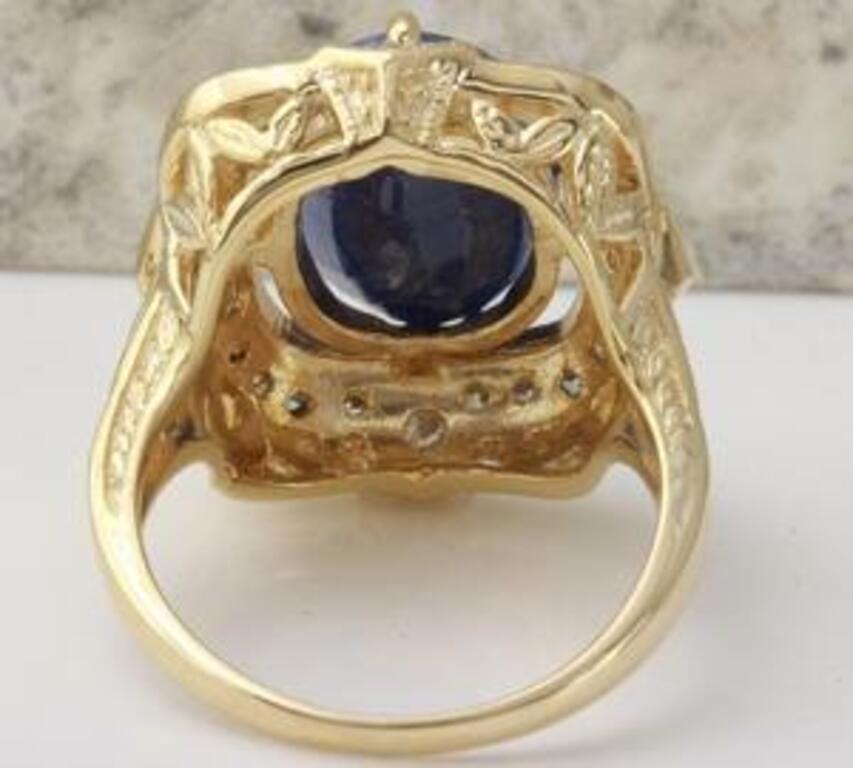 5.66 Carat Exquisite Natural Blue Sapphire and Diamond 14 Karat Solid Gold In New Condition For Sale In Los Angeles, CA
