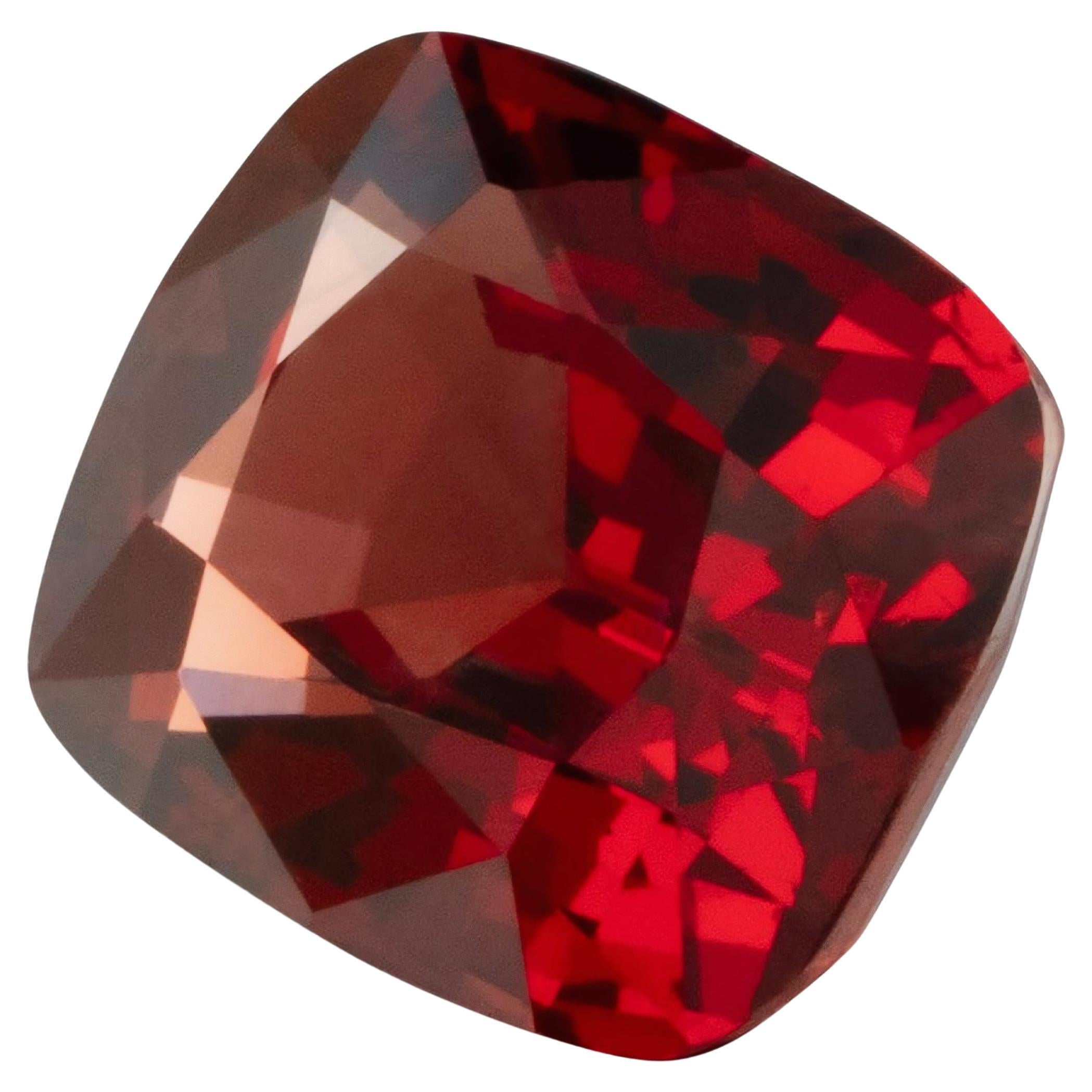 Spinello rosso vivo da 5,66 carati - Luc Yên - Certificato Lotus Gemology