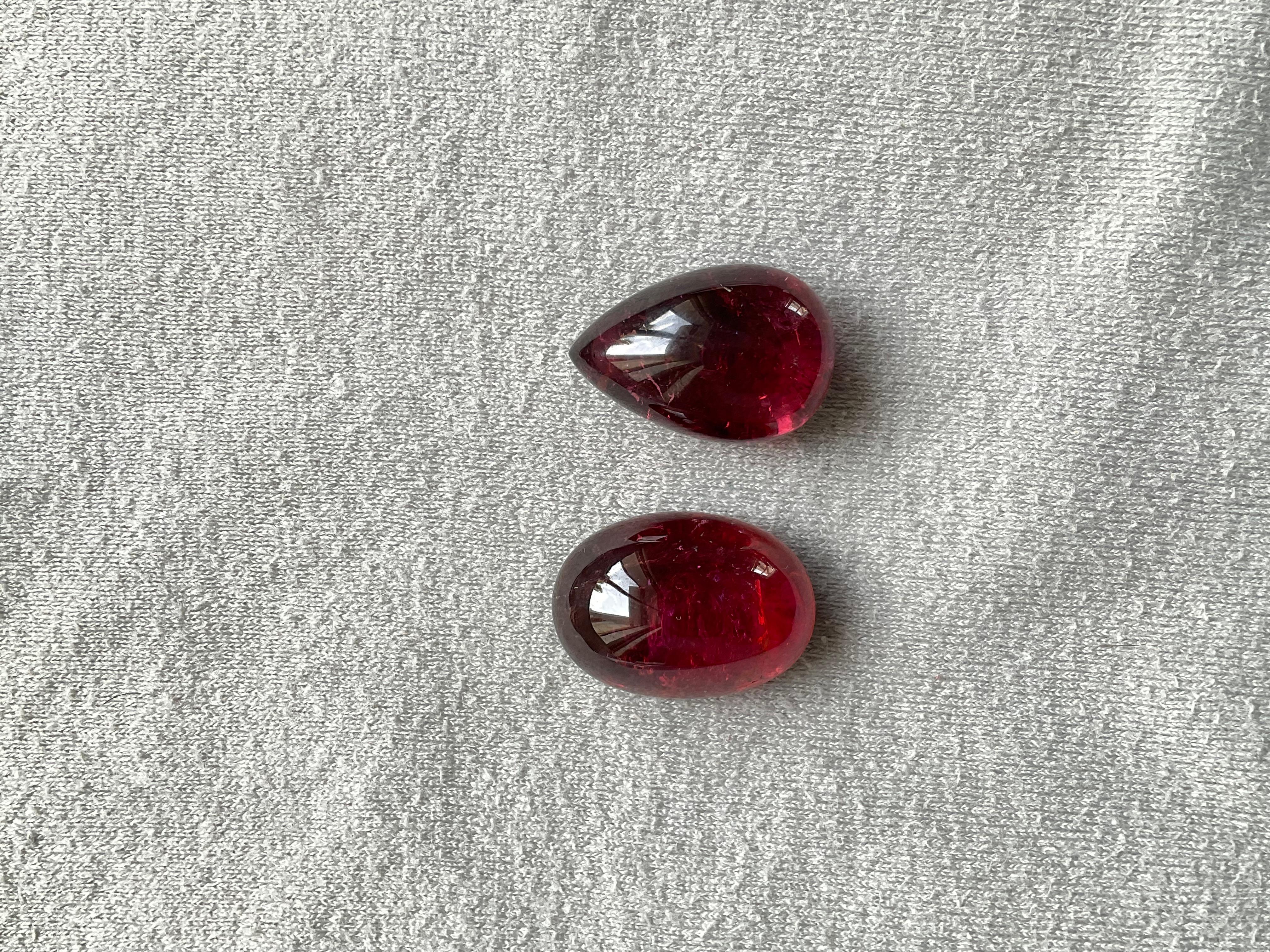 Piedra preciosa - Turmalina rubelita
Peso - 56,67 ct
Tamaño - 15x22 a 16x22 MM
Pieza - 2
Forma - Pera y Oval