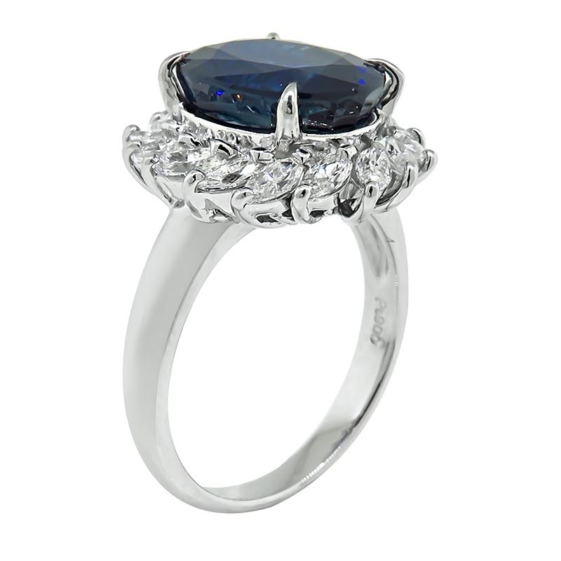 Oval Cut 5.66ct Sapphire 0.89ct Diamond Engagement Ring For Sale