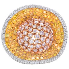 Anello a grappolo "Rodeo" con diamanti naturali rosa e gialli da 7,24 carati