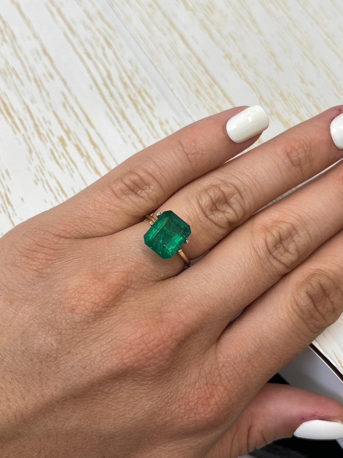 5,68 Karat 11,3x9,3 Medium Tiefgrüner sambischer Smaragd im Smaragdschliff Mai im Angebot 4