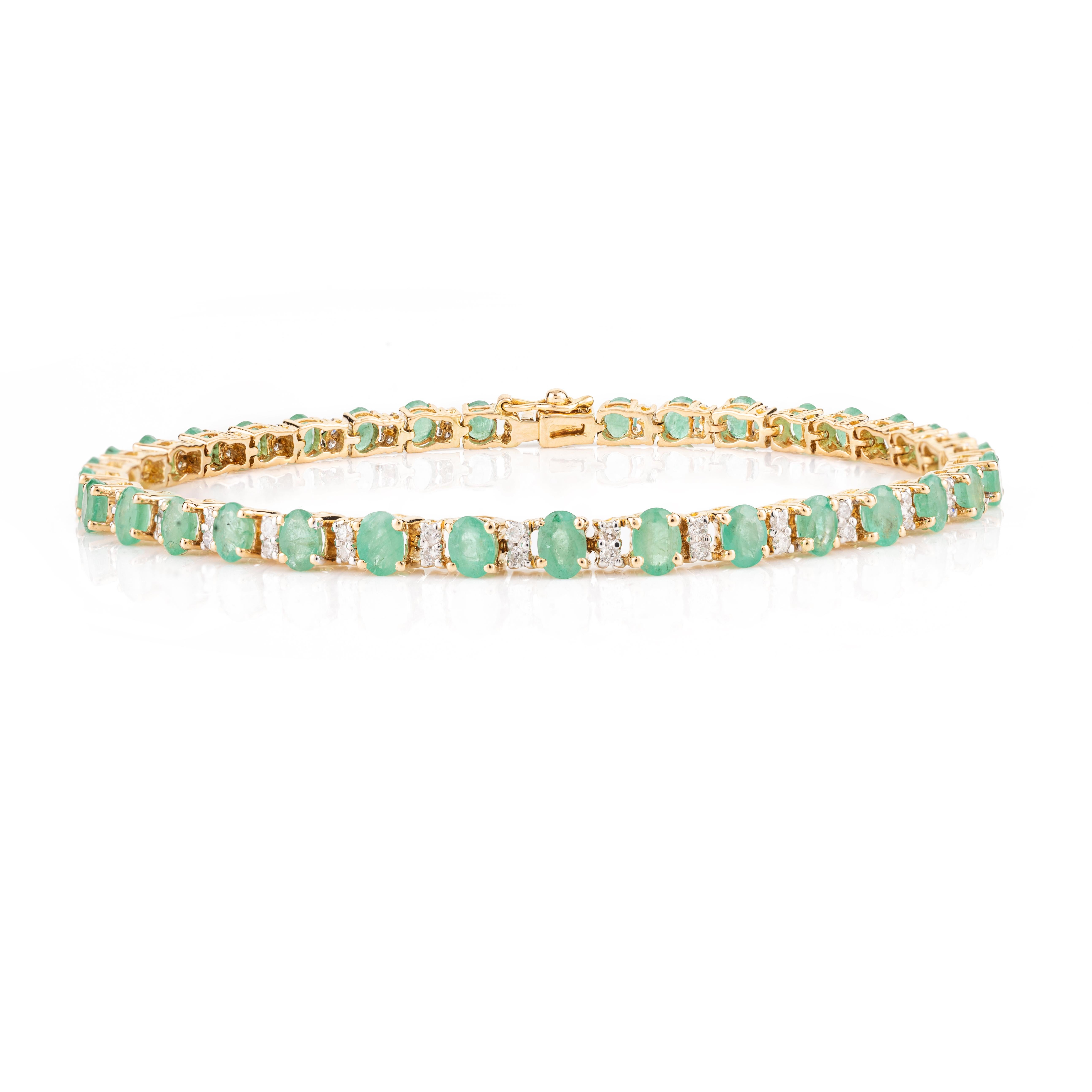 5.68 Carat Oval Cut Emerald and Diamond Tennis Bracelet in 18k Yellow Gold For Sale 2
